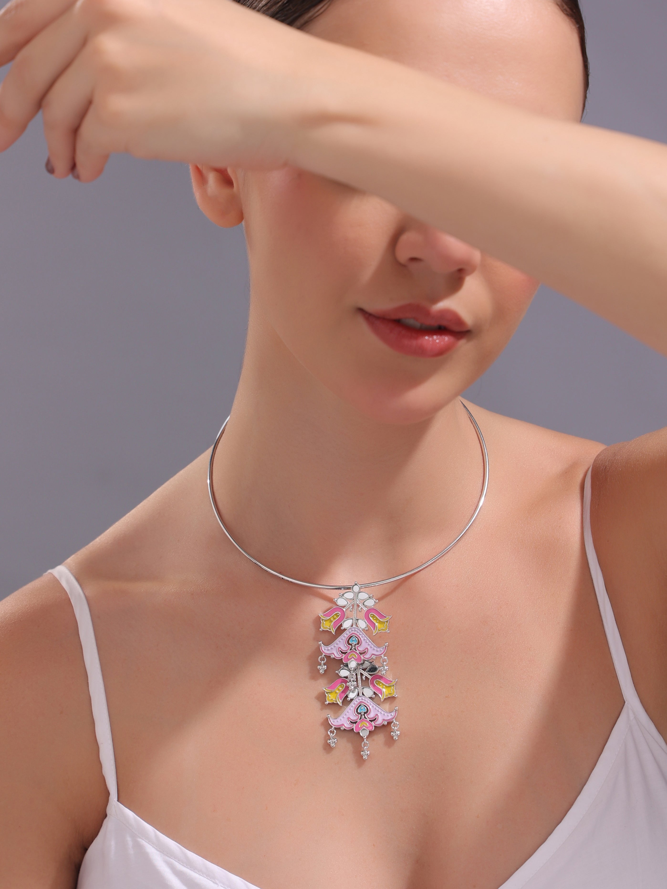 Fleeting Flora Hasli Pendant Necklace