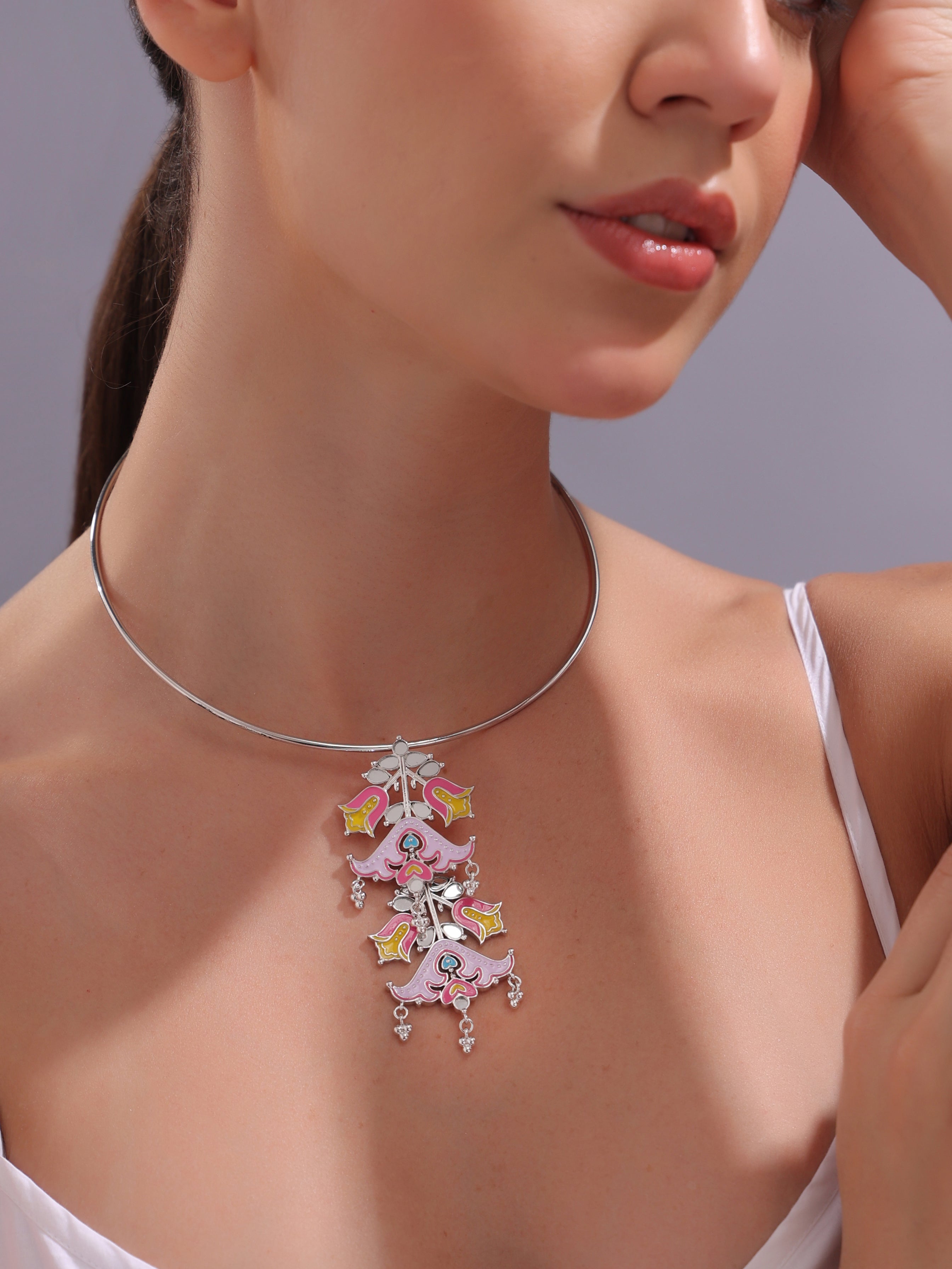 Fleeting Flora Hasli Pendant Necklace