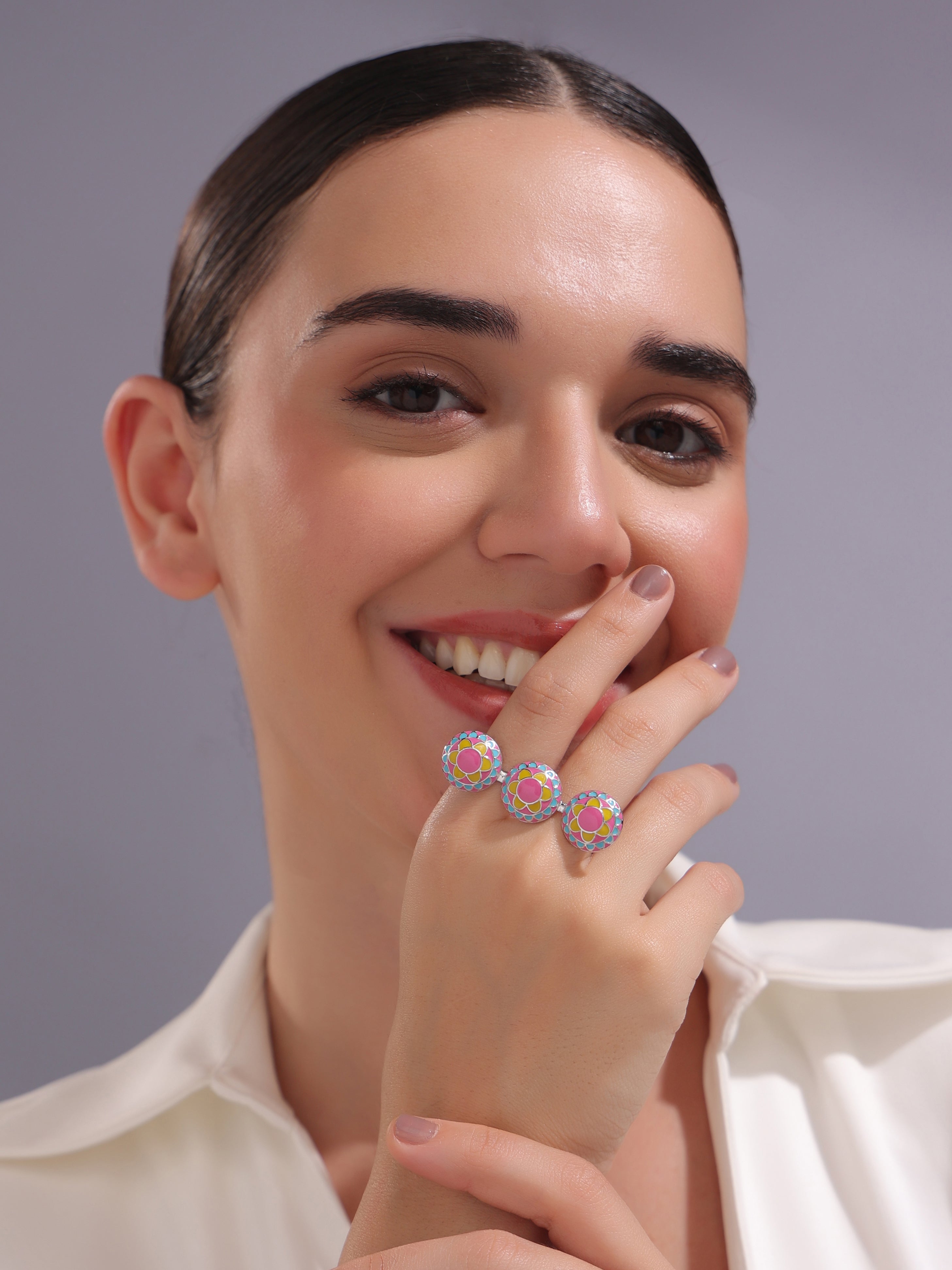 Sunburst Harmony Two-Finger Ring