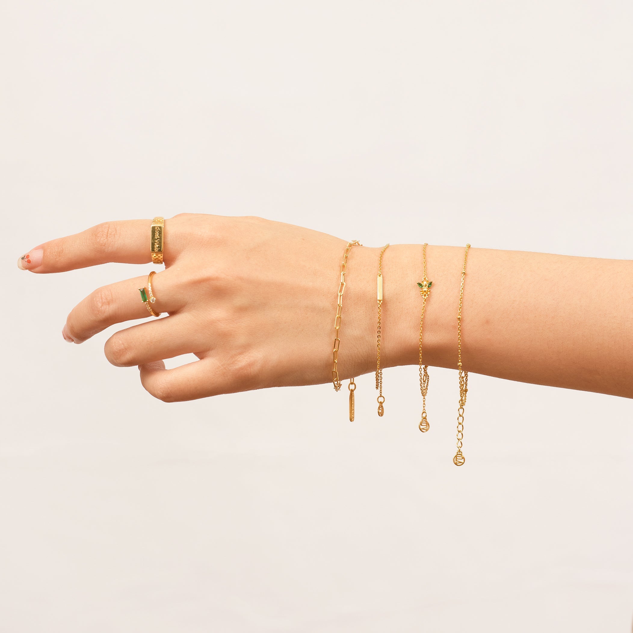 Dainty Bee Bracelet with White Stone