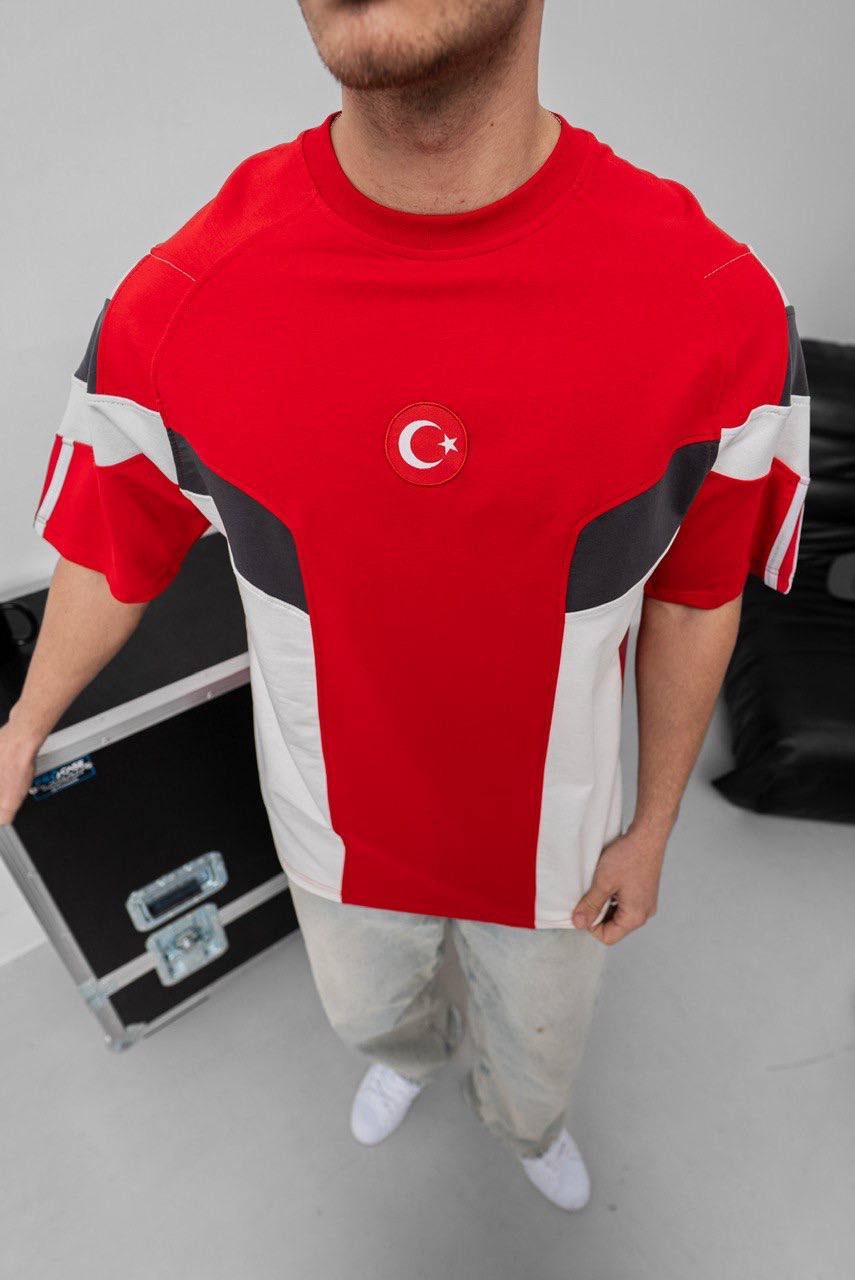 Deftlouwear Oversize T-Shirt - Style and Comfort in Every Move