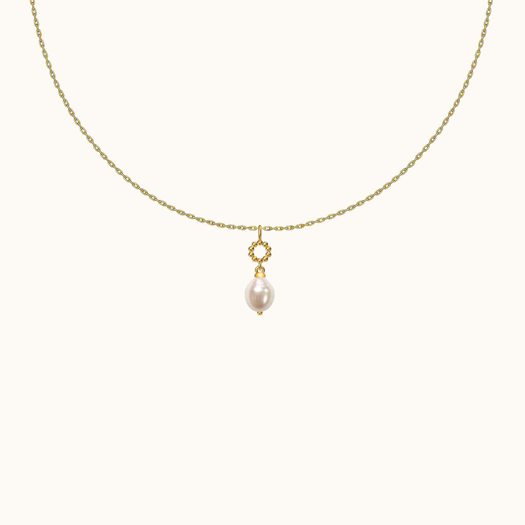 Delicate Natural Pearl Pendant Necklace