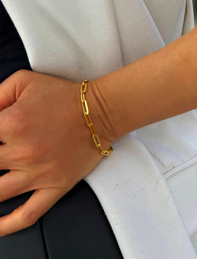 ESSENTIAL Medium Paperclip Link Chain Bracelet
