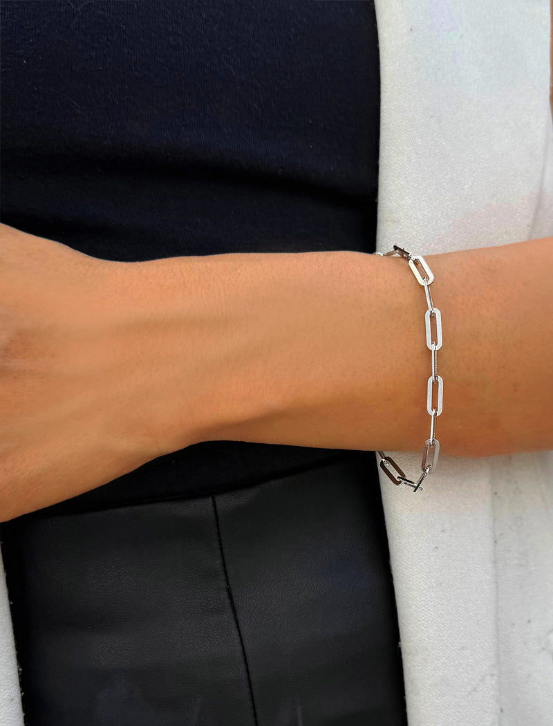 ESSENTIAL Medium Paperclip Link Chain Bracelet