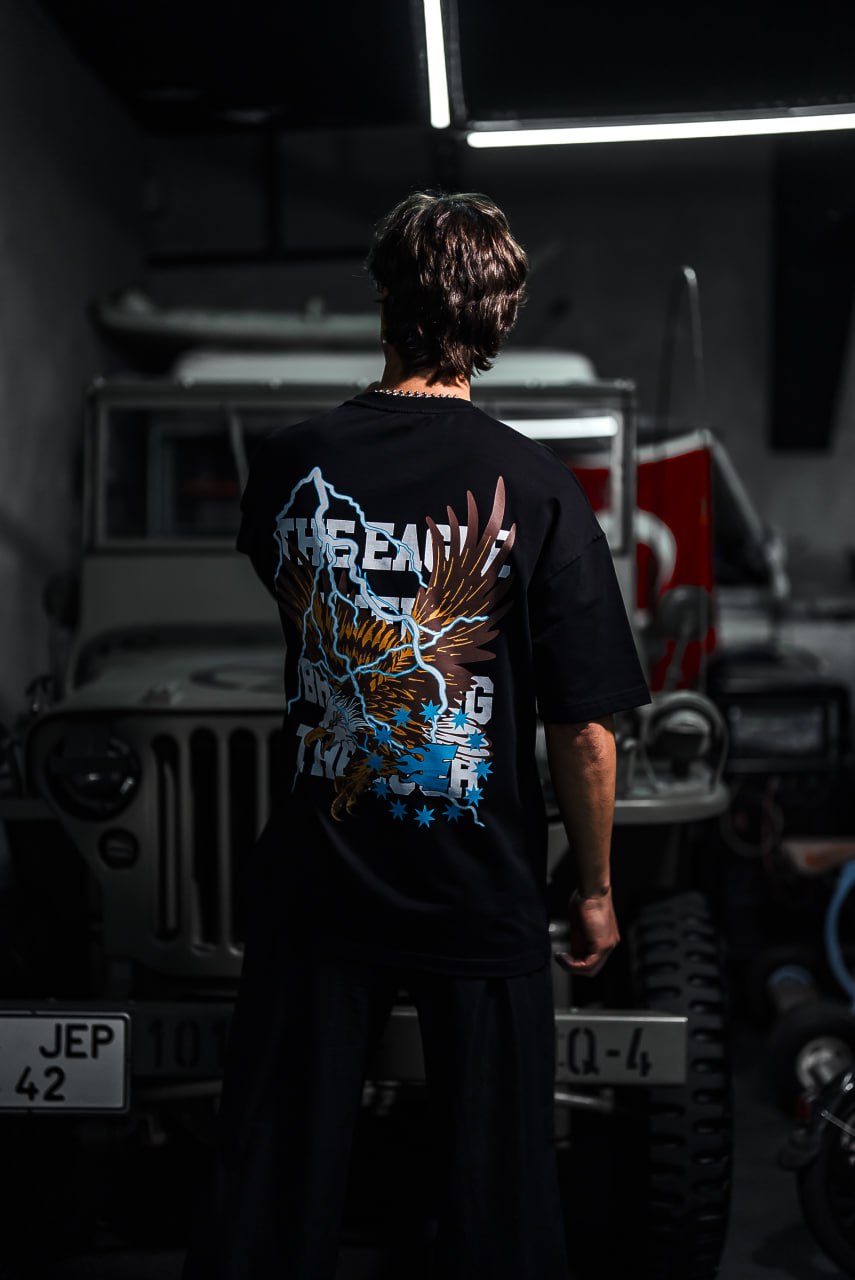 Eagle Lightning Graphic Tee – Bold Print Shirt