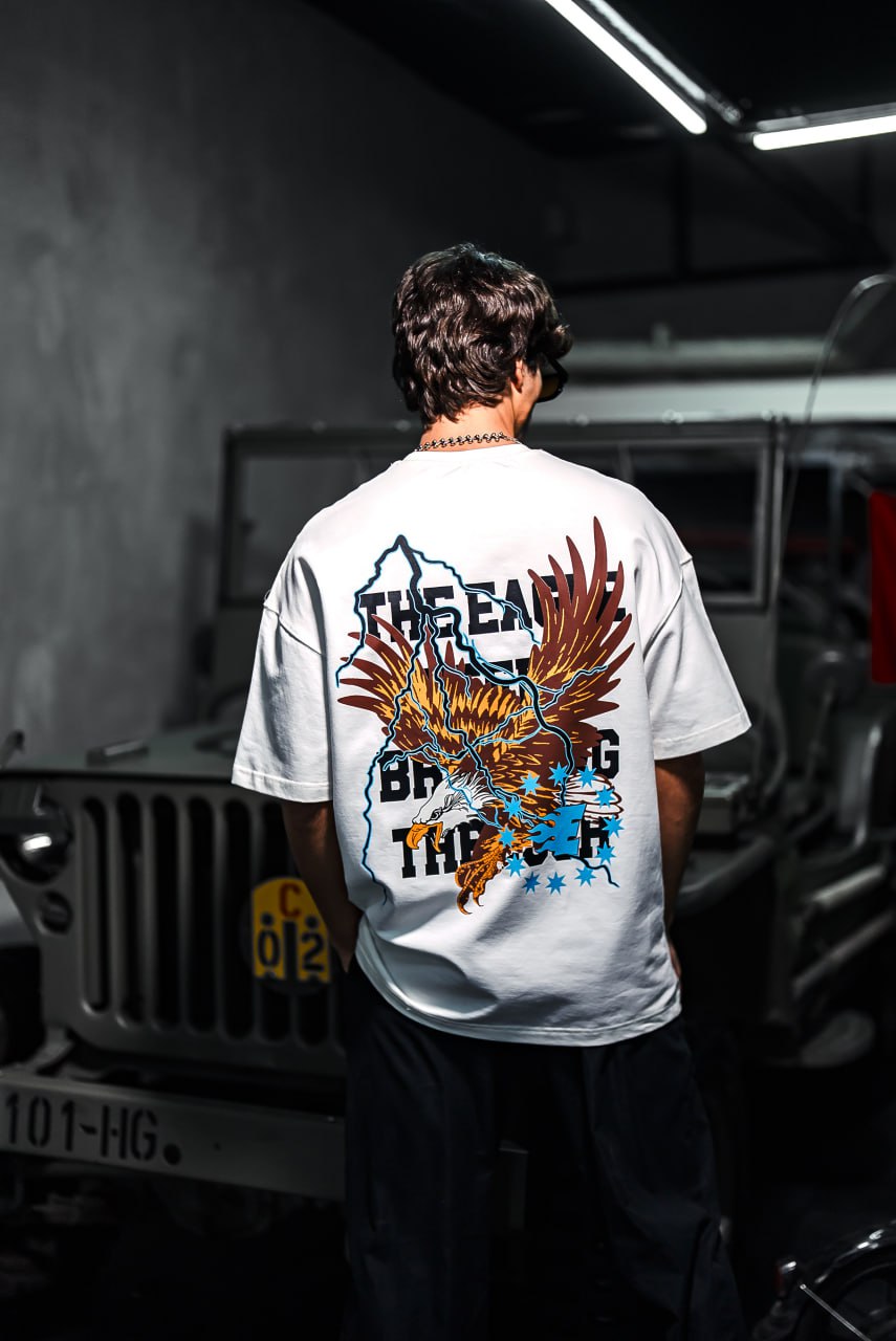 Eagle Lightning Graphic Tee – Bold Print Shirt