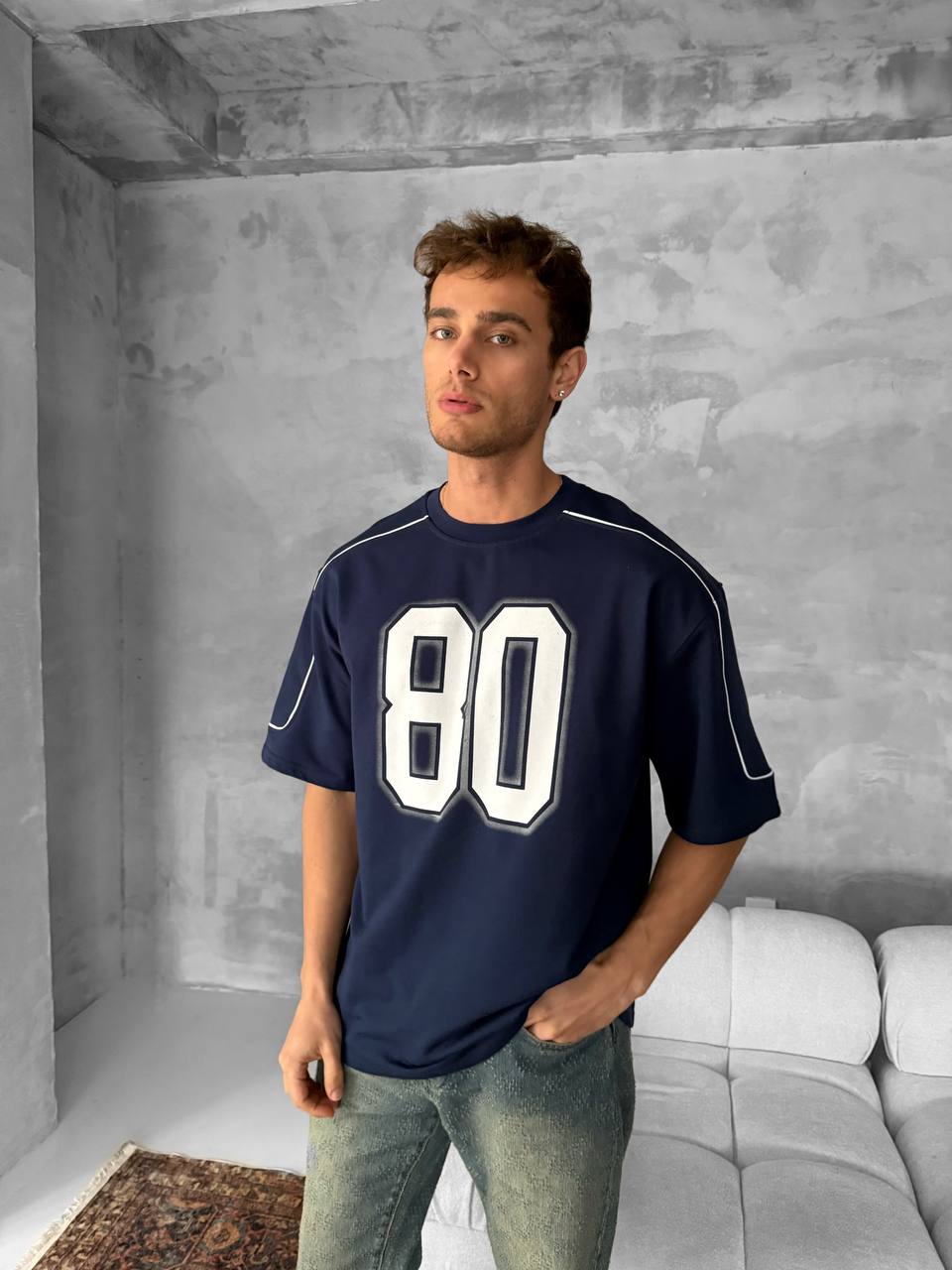 Eighty Unisex Oversize T-Shirt