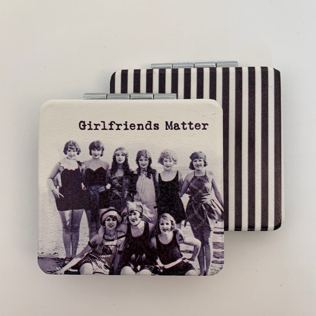 Pocket Folding Compact Mirror With Vintage Image
