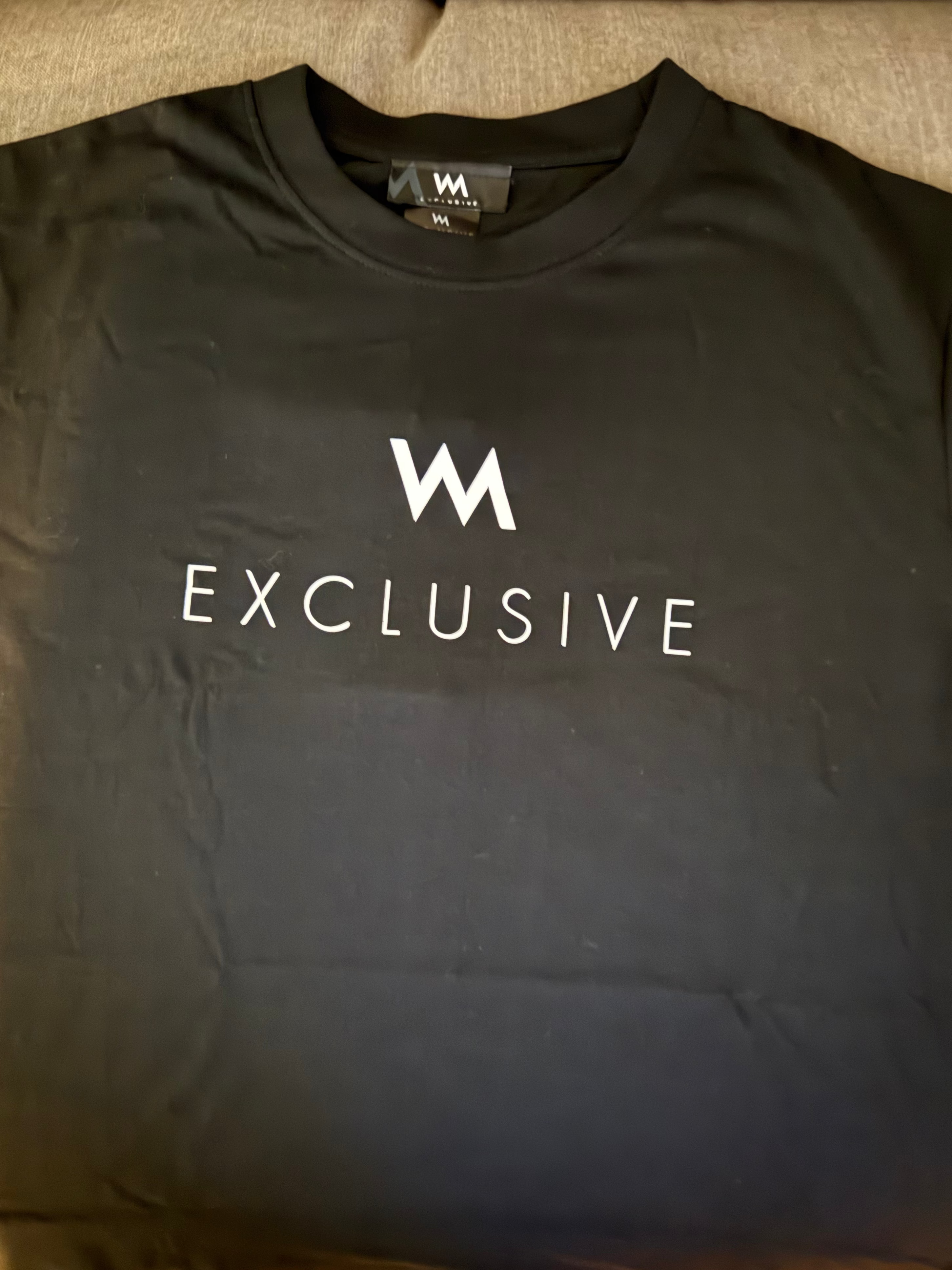 WM EXCLUSIVE T-SHIRT
