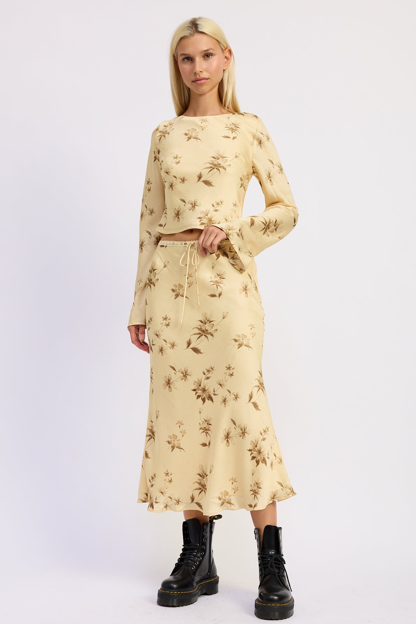 Niamh Blouse