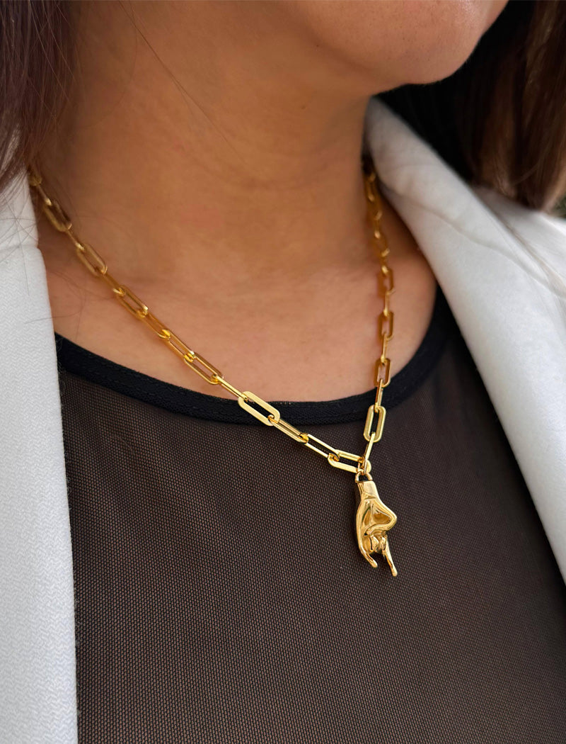 ITALIAN HAND Pendant Link Chain Necklace
