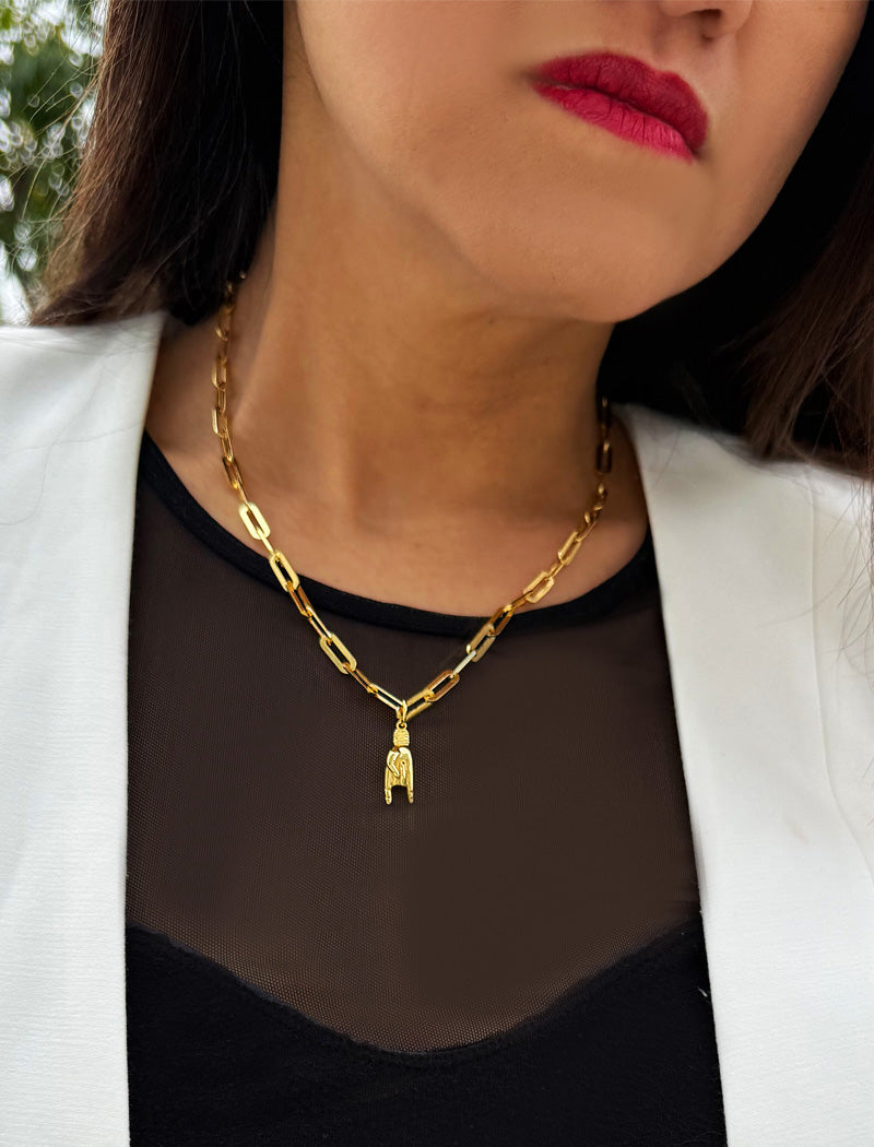 ITALIAN HAND Pendant Link Chain Necklace