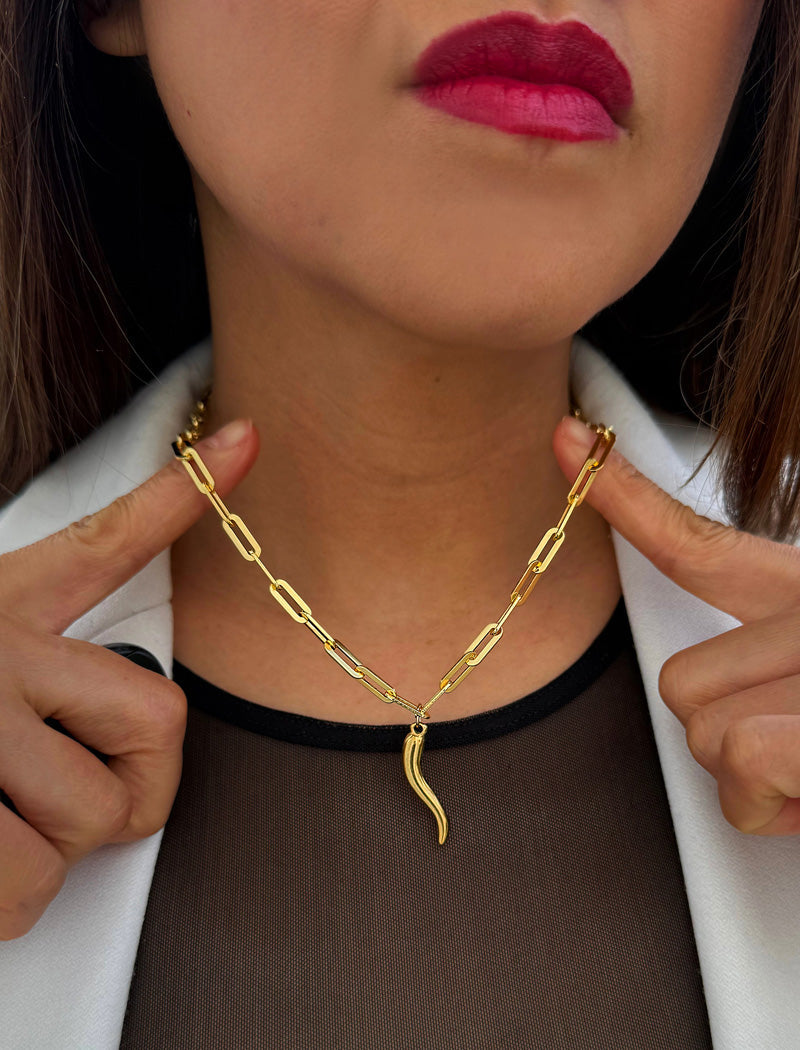 ITALIAN HORN Gold Pendant Link Chain Necklace