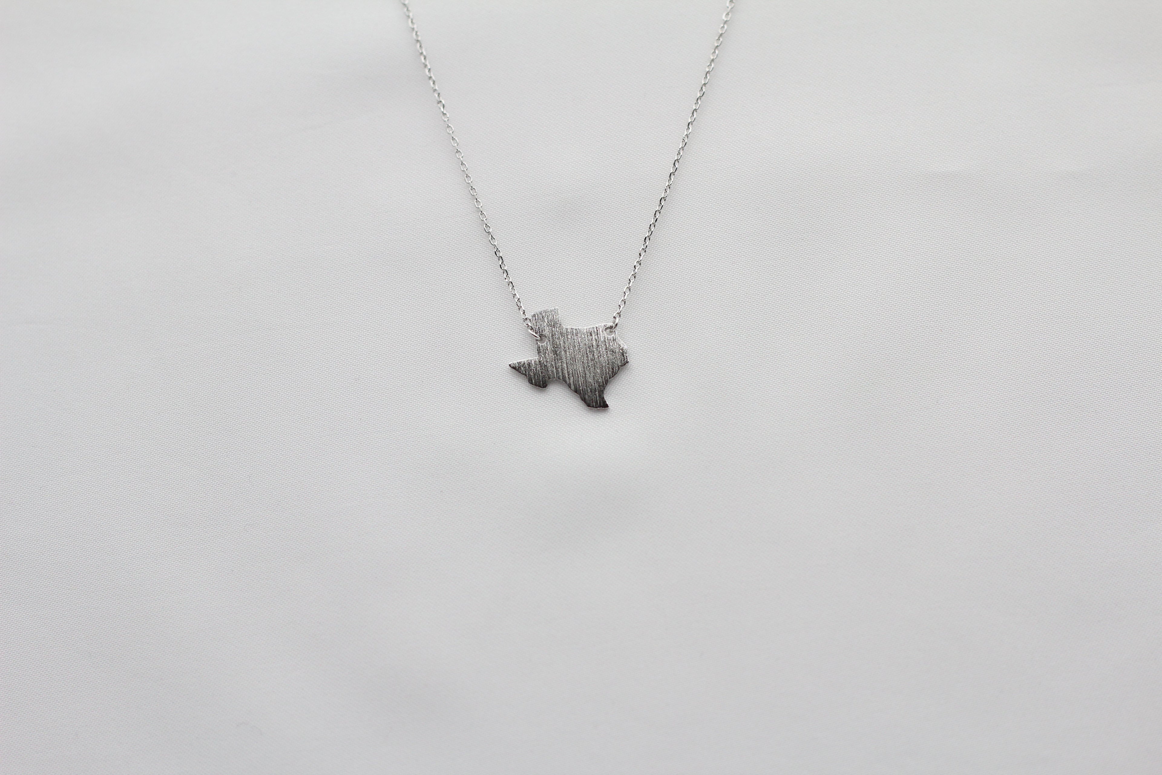 Texas State Map Necklace - Matte Polish