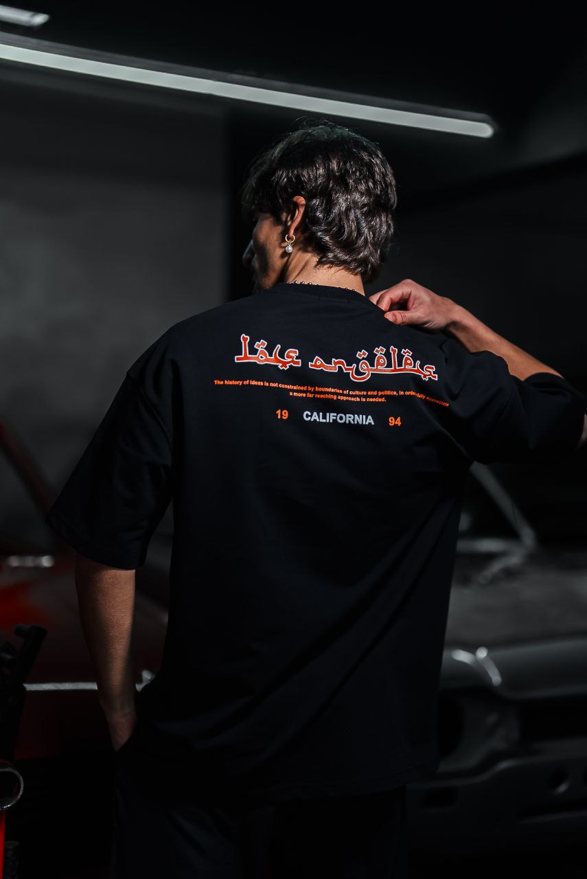Los Angeles Arabic Script Graphic Cotton Tee