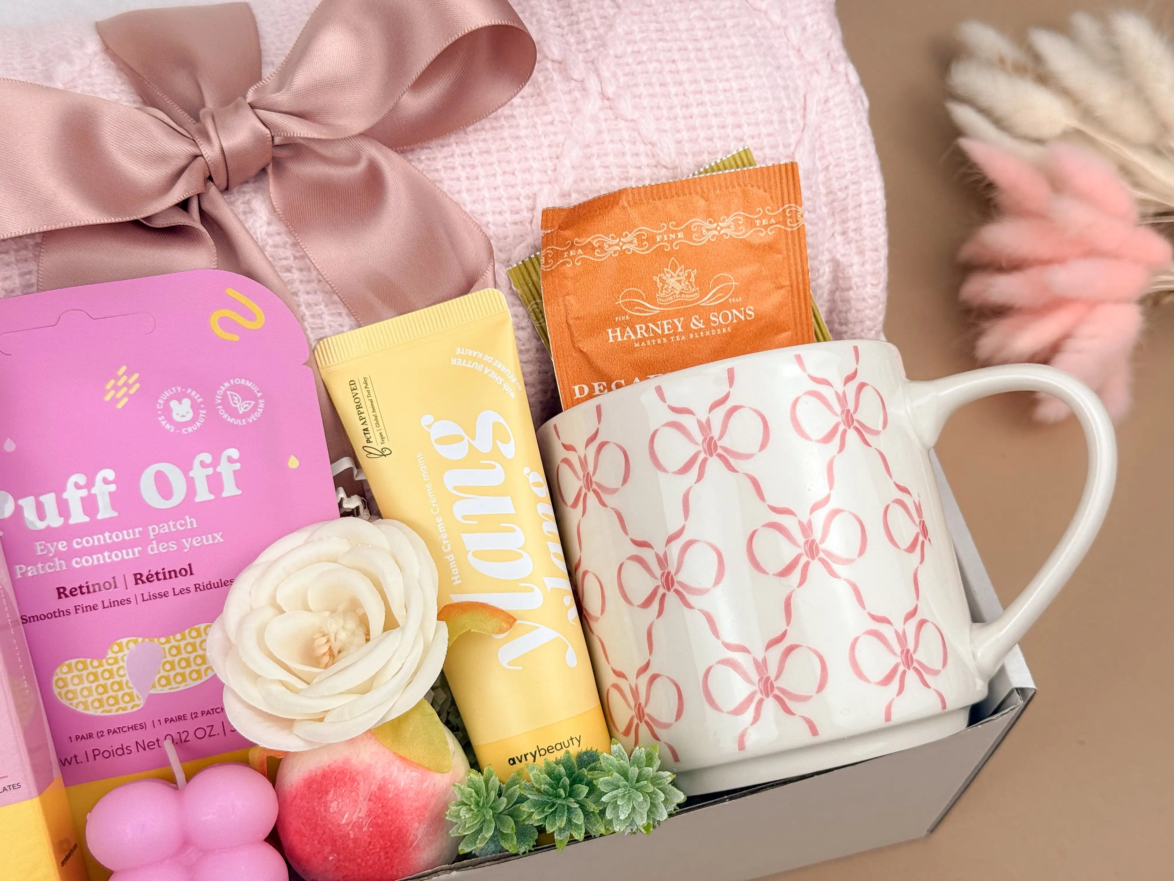 Spa Gift Box for Her with Blanket – Heartfelt Hug Care Package