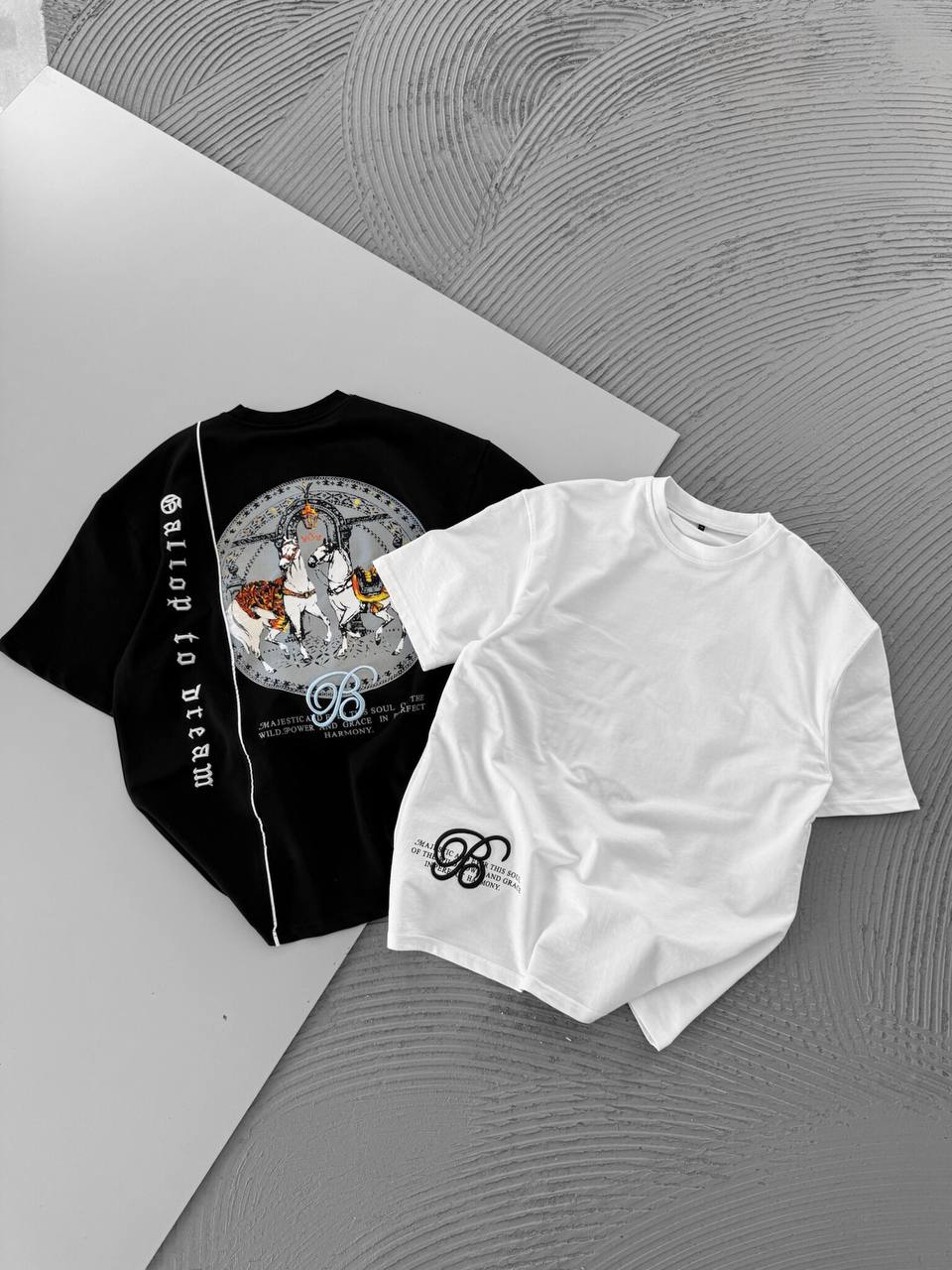 Men's Cotton T-Shirt with Detailed Back Print / Horse & Rider Graphic Tee