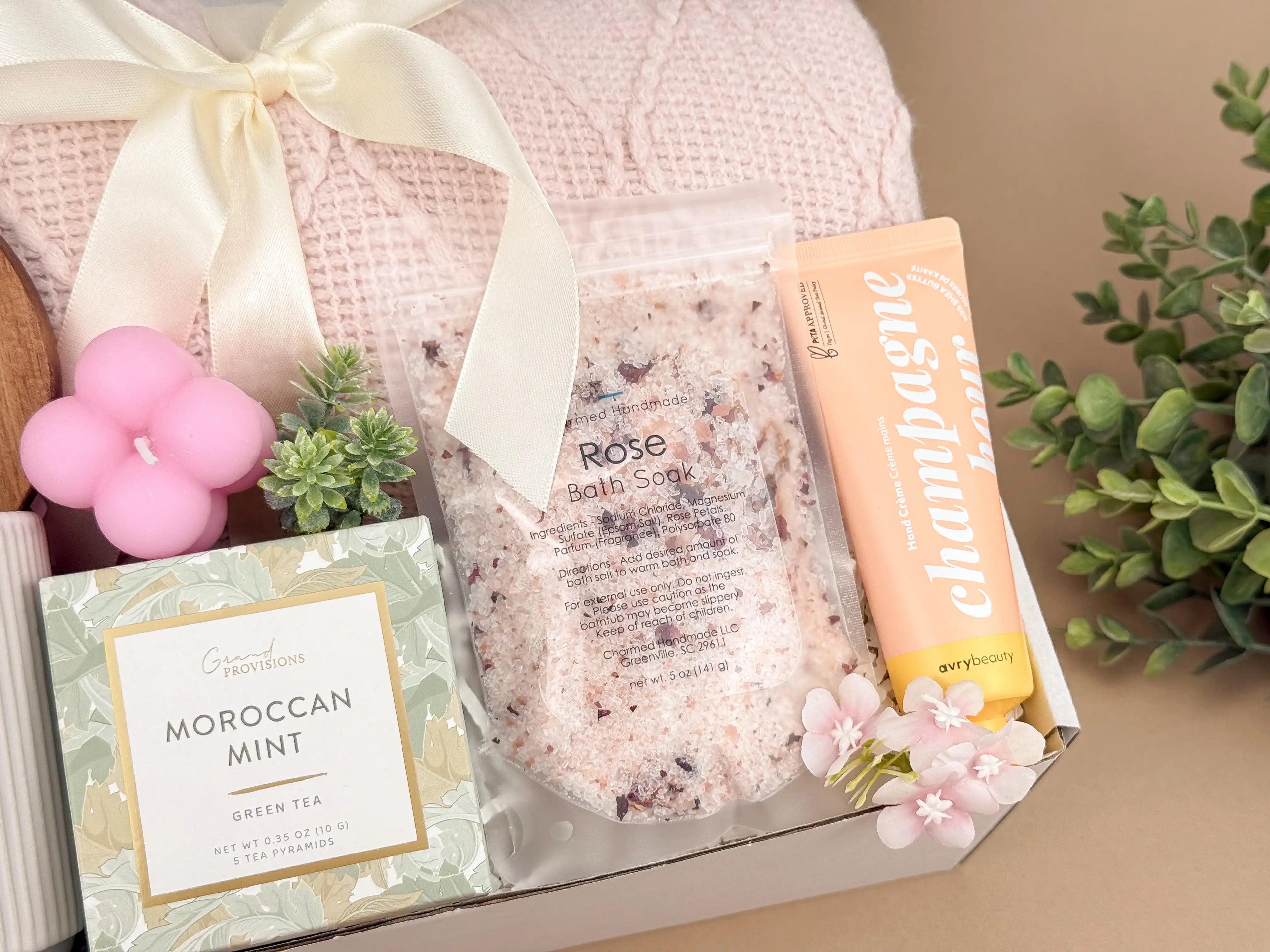 Moms Spa Gift Box – Cozy Throw Blanket, Moroccan Mint Tea & Rose Bath Soak Luxury Set