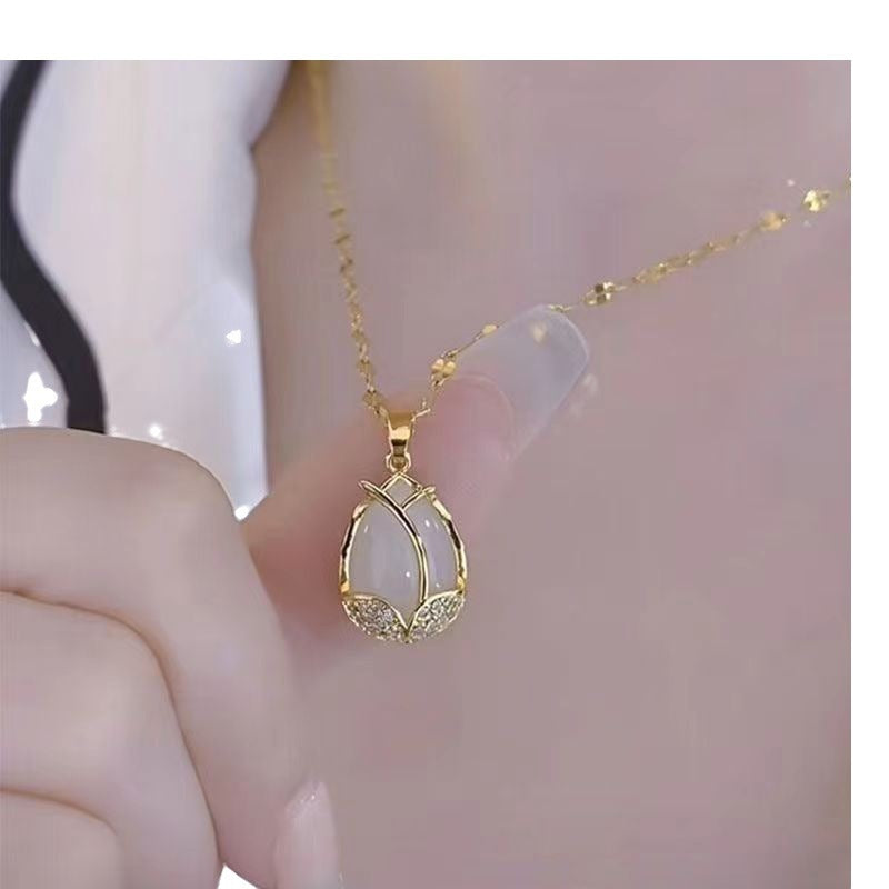 Light Luxury Minority Design Tulip Clavicle Necklaces