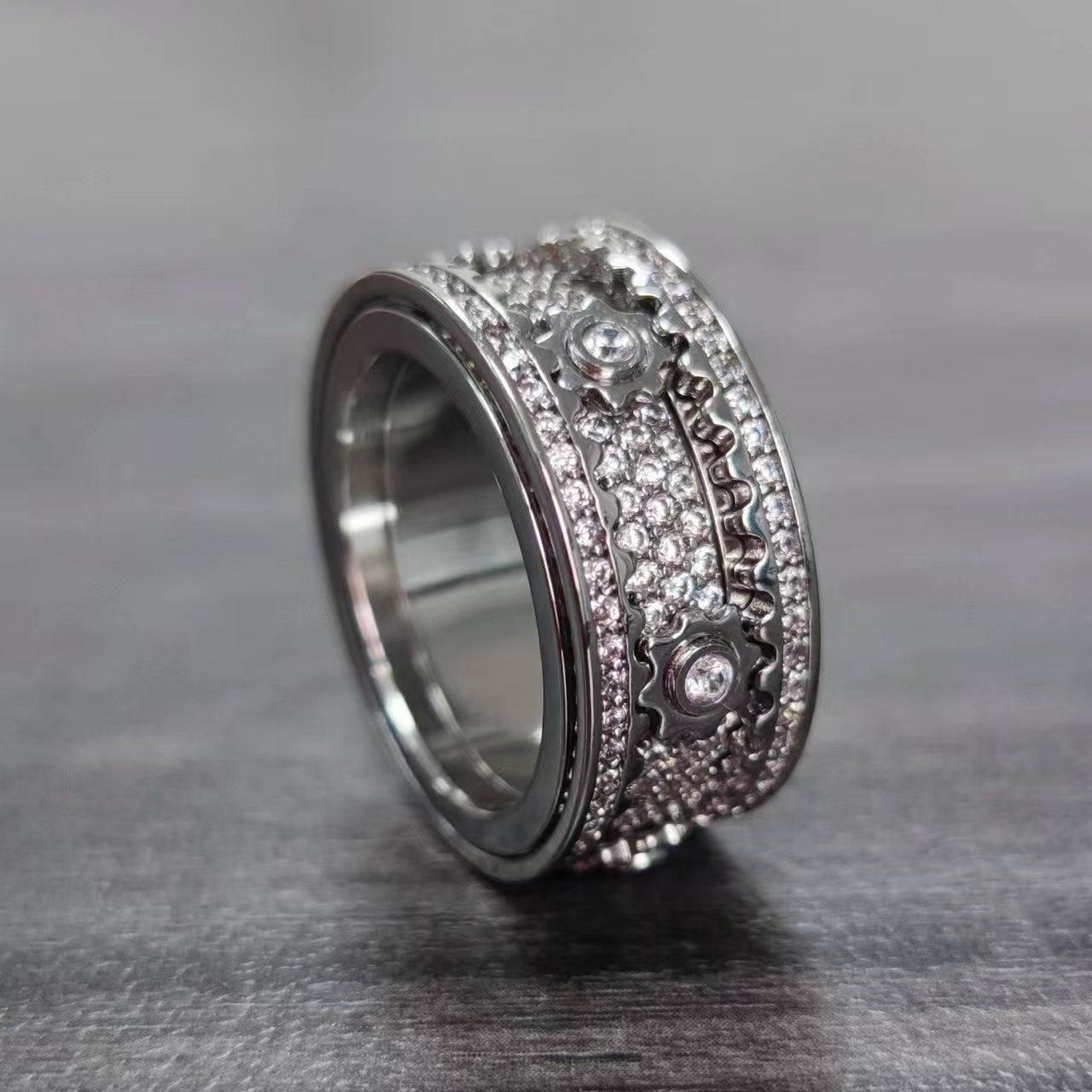 Women's & Men's Starry Rotating Gear Full Diamond Inlaid Rings