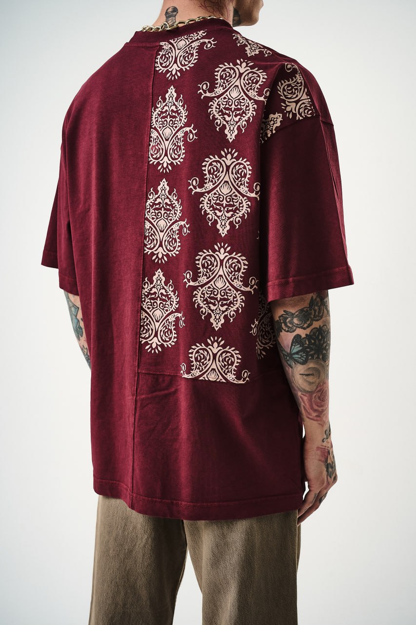 Oversize Cotton Tee - Ornate Pattern Graphic Print Shirt