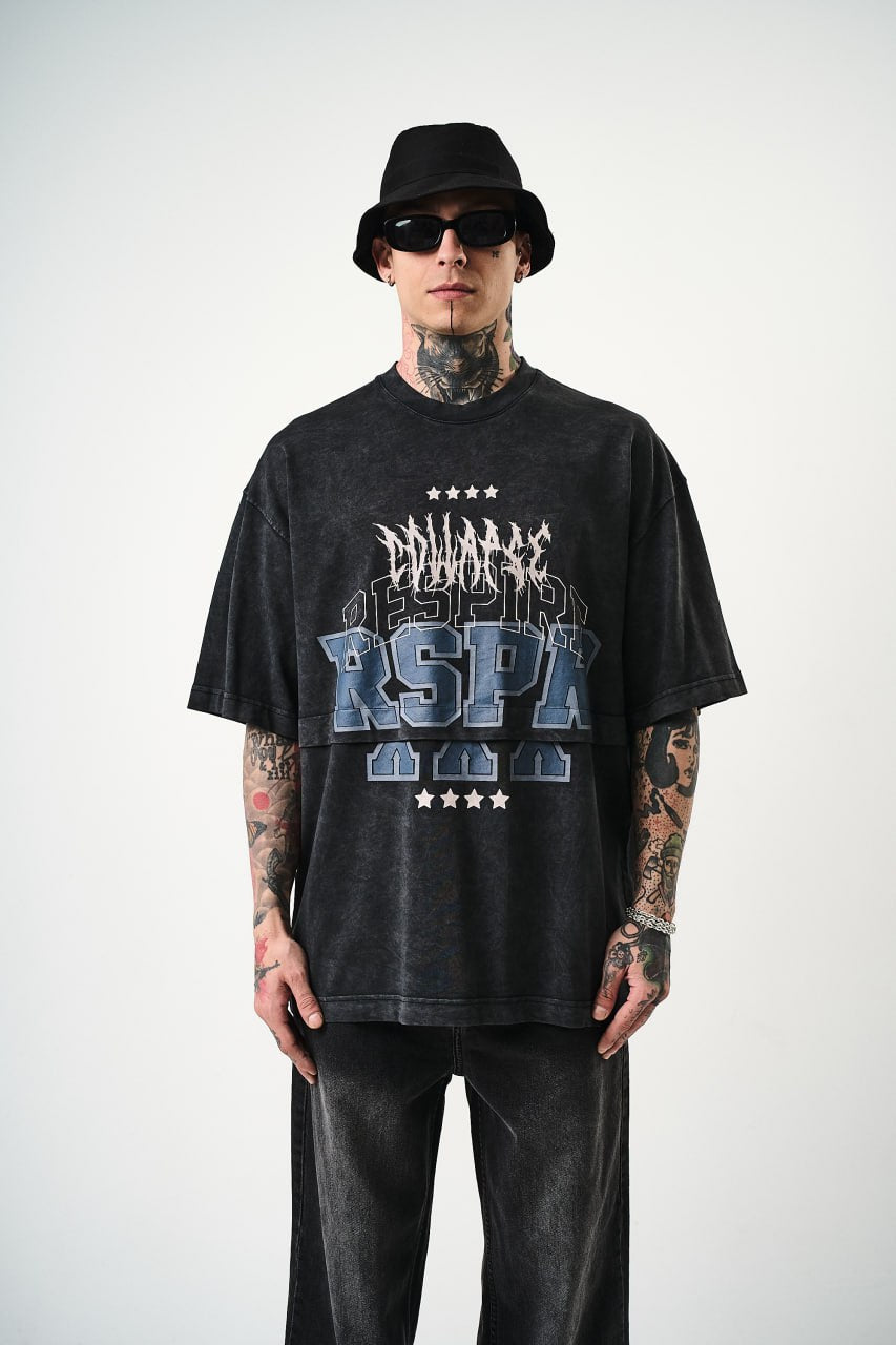 Oversize Cotton Tee - "RESPIRA" Graphic Print with Stars