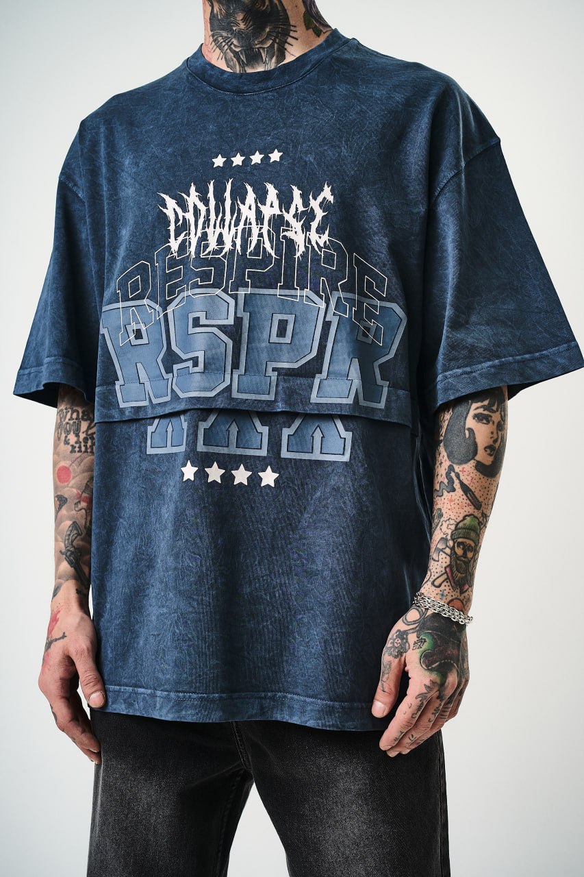 Oversize Cotton Tee - "RESPIRA" Graphic Print with Stars