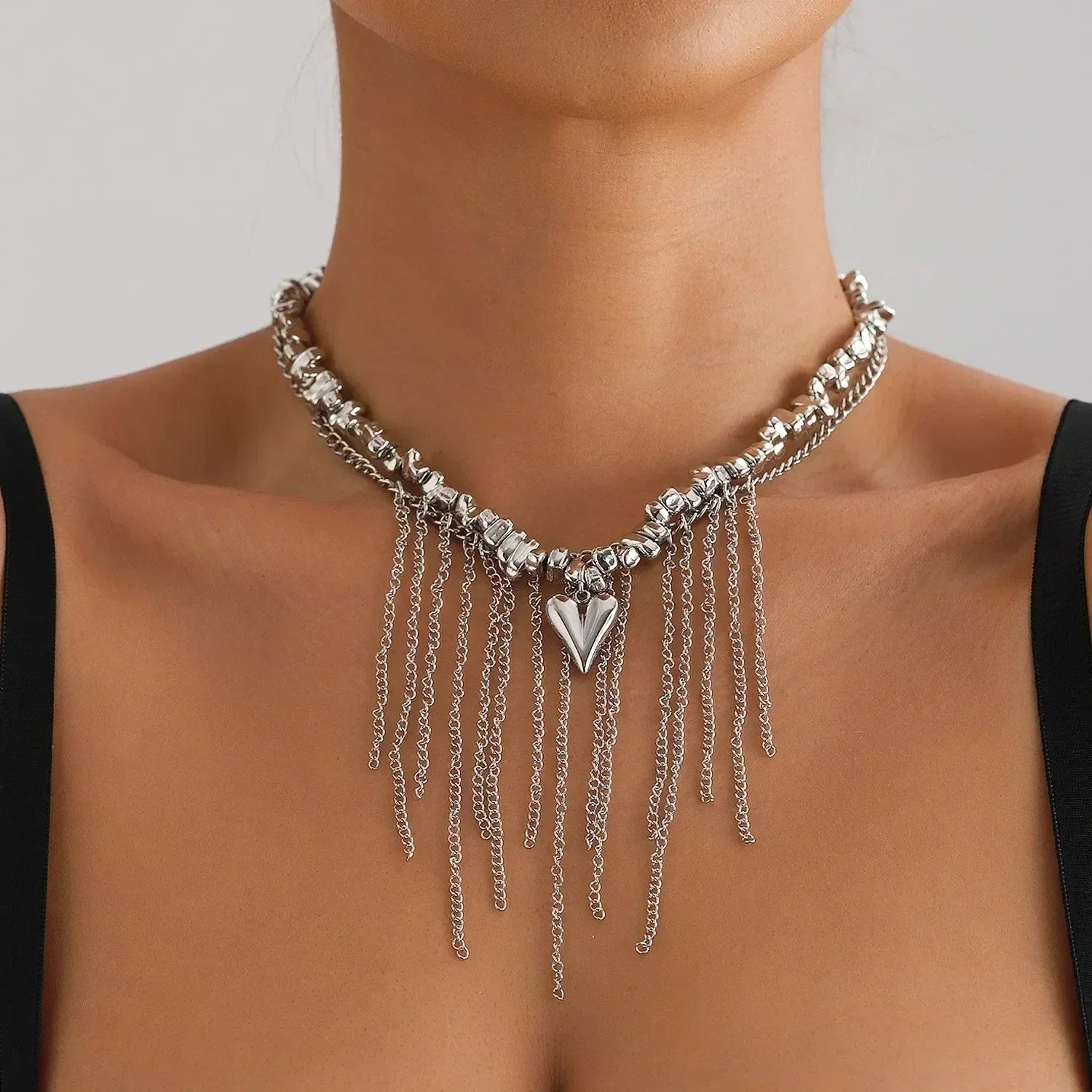 Fashion Heart Beaded Necklace for Women Boho Elegant Irregular Crystal Chain Y2K Choker Exquisite Party Gift Jewelry Accessories