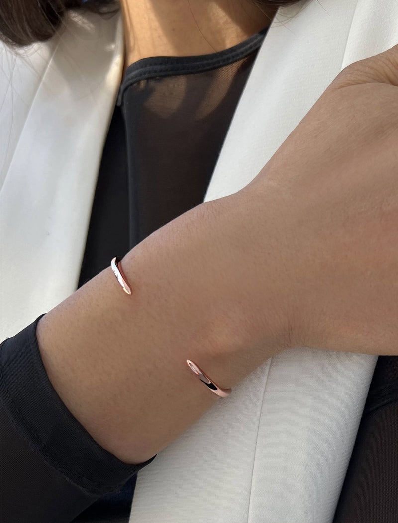 SUCCESS 2-Way Stacking Cuff Bracelet