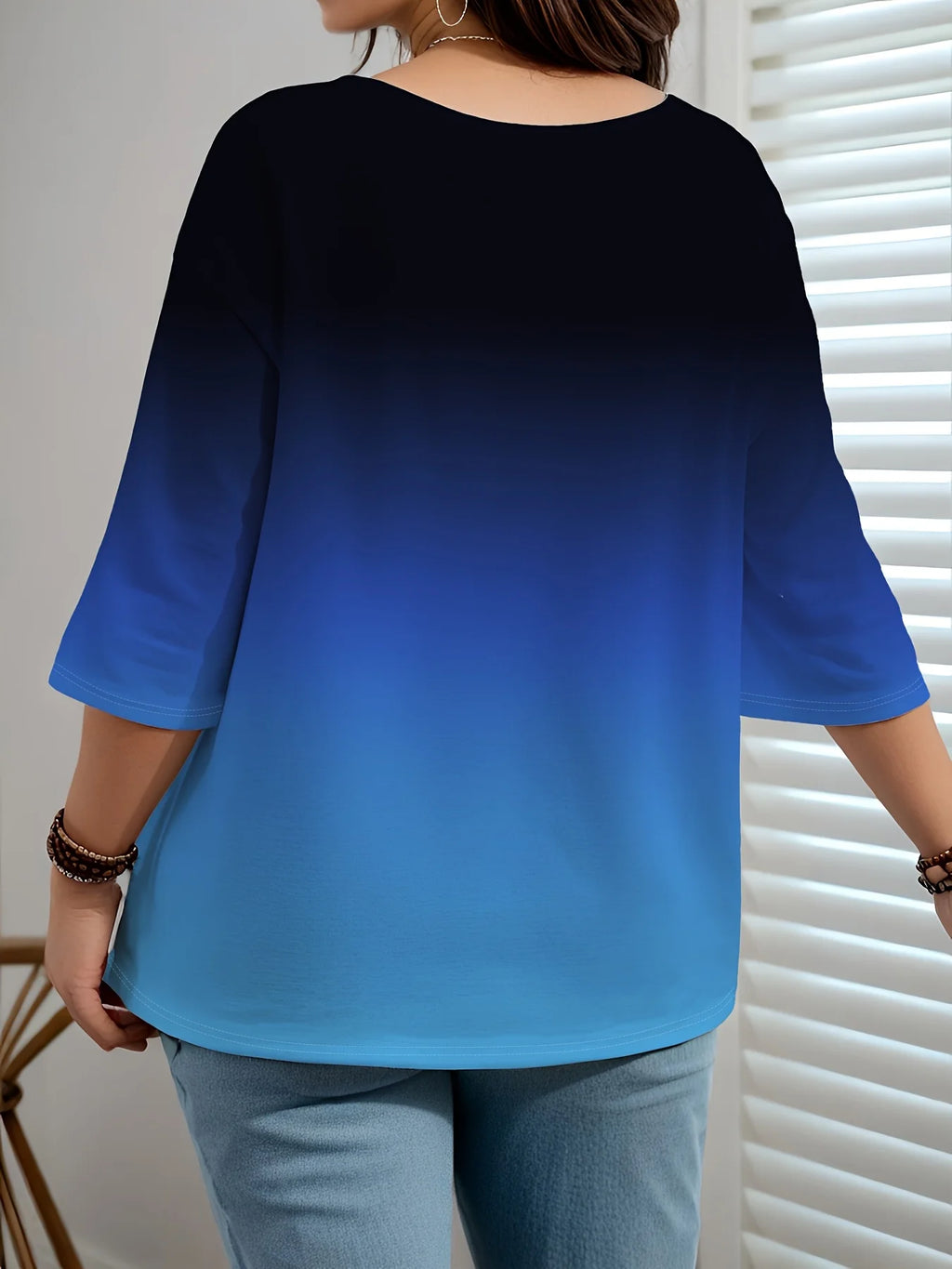 Plus Size Women's Gradient Color T-Shirt - Loose, Elegant, Casual,