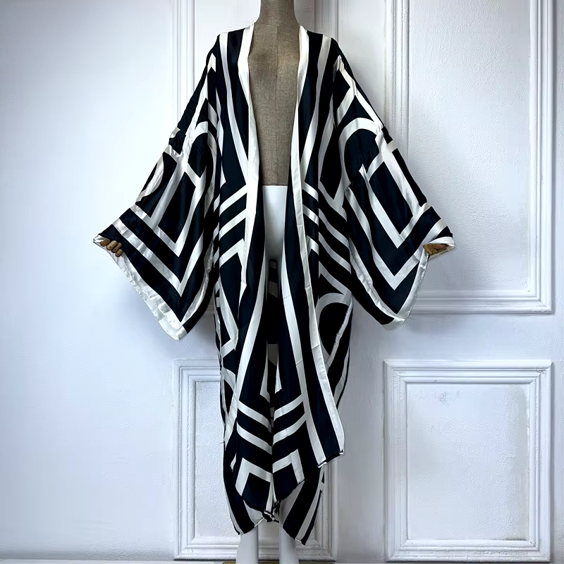 Kimono Robe – Midnight Maze Floral Beach Cover Up