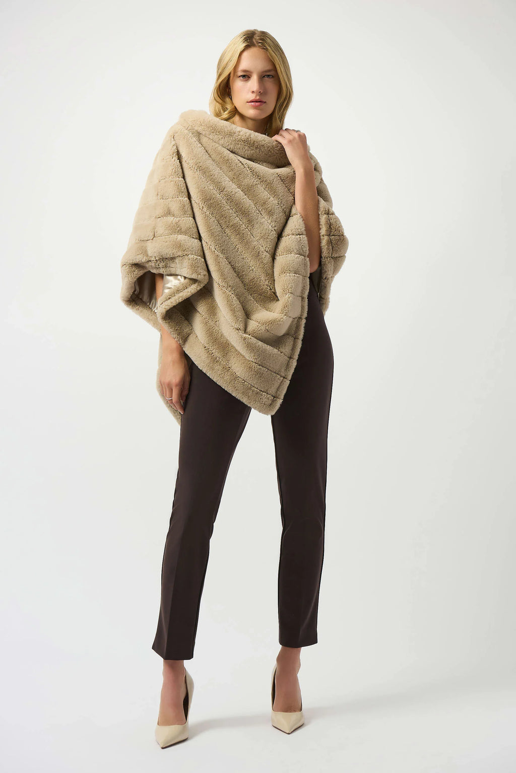 Straight Leg Pants - 144092F25