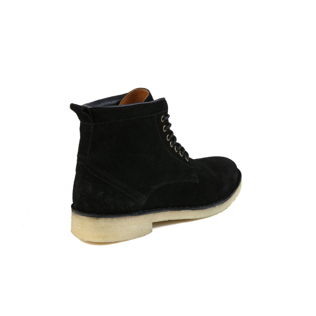 The Hunter | Black
