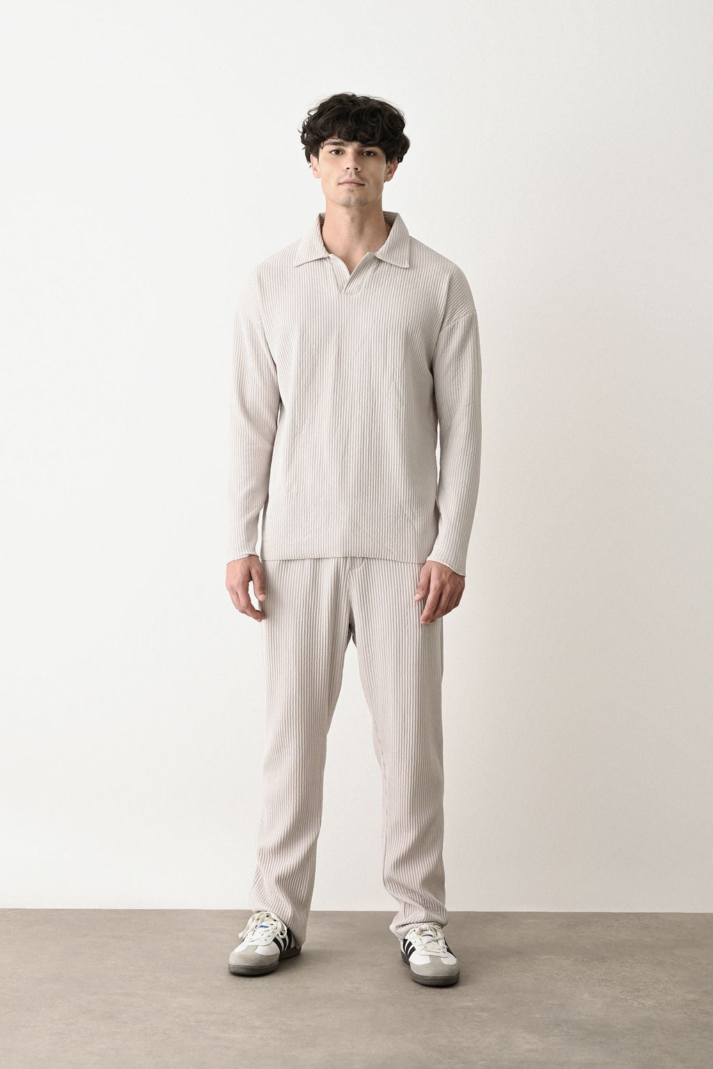Collared Oversized Knitwear