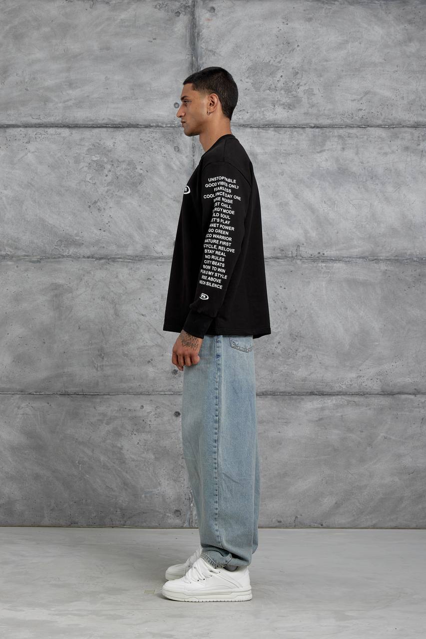 Unisex Text Sleeve Long-Sleeve T-Shirt – Urban Graphic Pullover