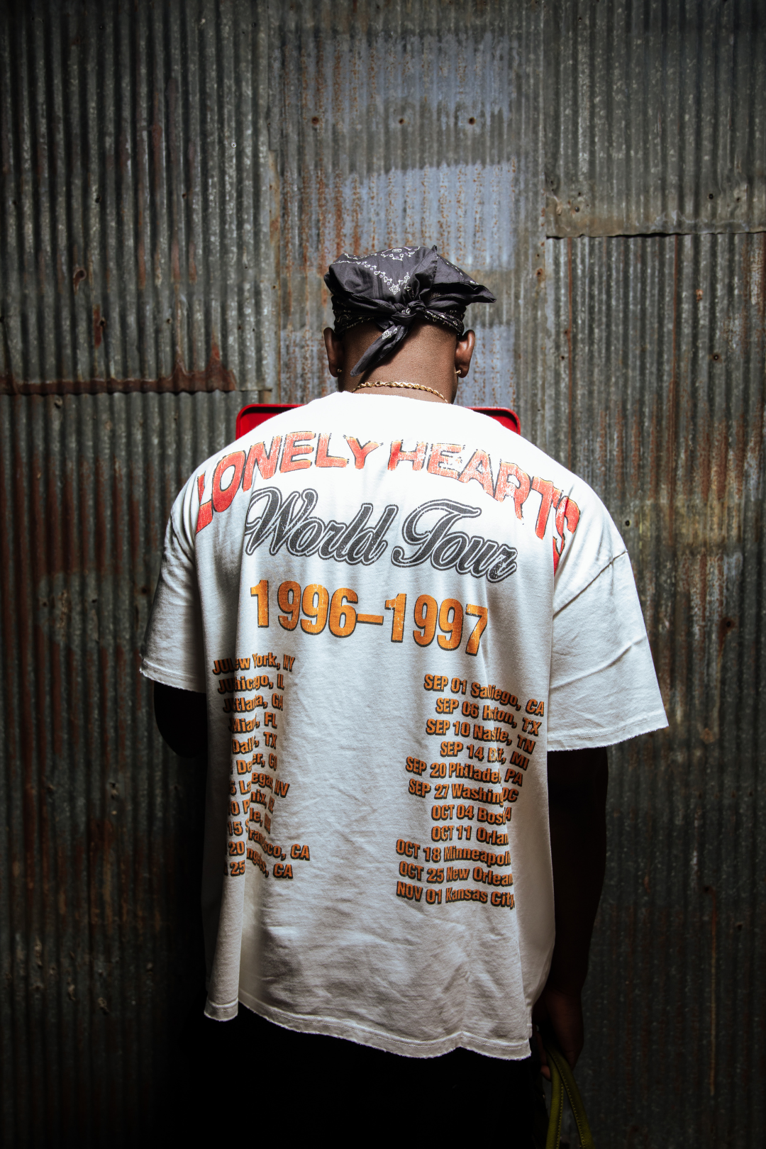 WORLD TOUR TEE