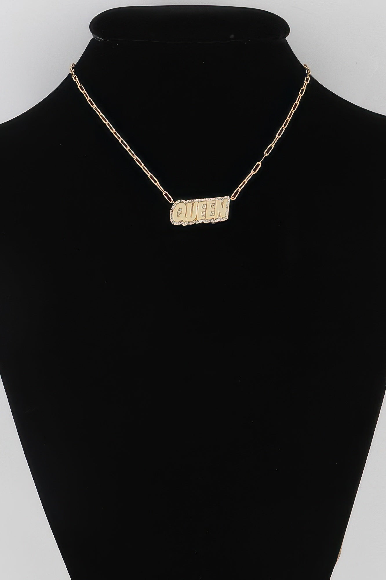 Jeweled Queen Chain Necklace