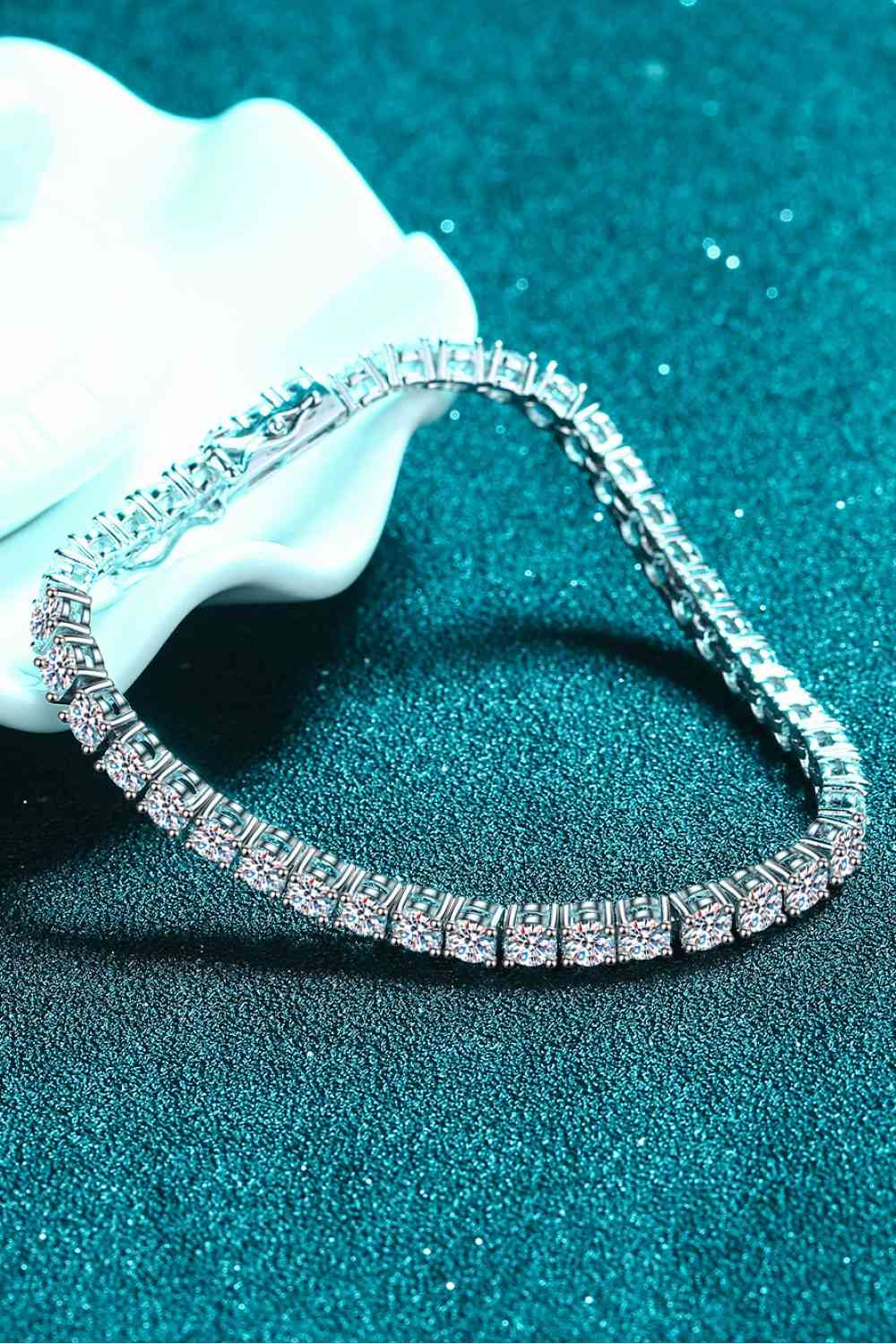 Moissanite Elegance Bracelet – Minimalist Design with 4.9 Carats of Sparkle See size chart under “more details”