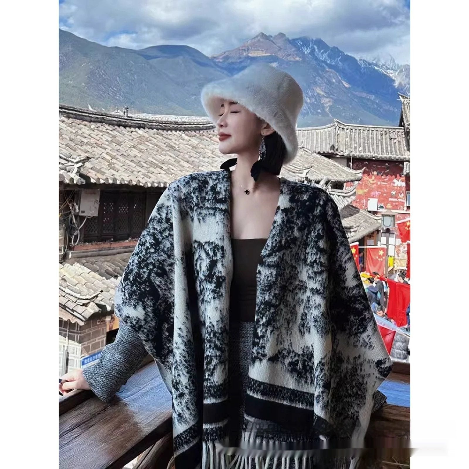 Women's Fashion Personalized Tassel Scarf Cape