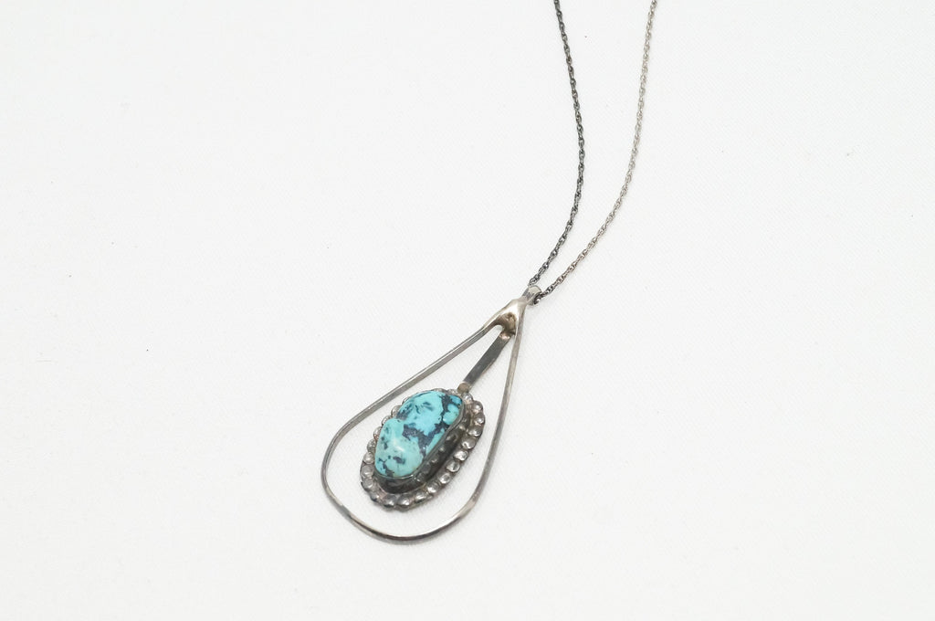 Vintage Native America Handmade Turquoise Sterling Silver Necklace