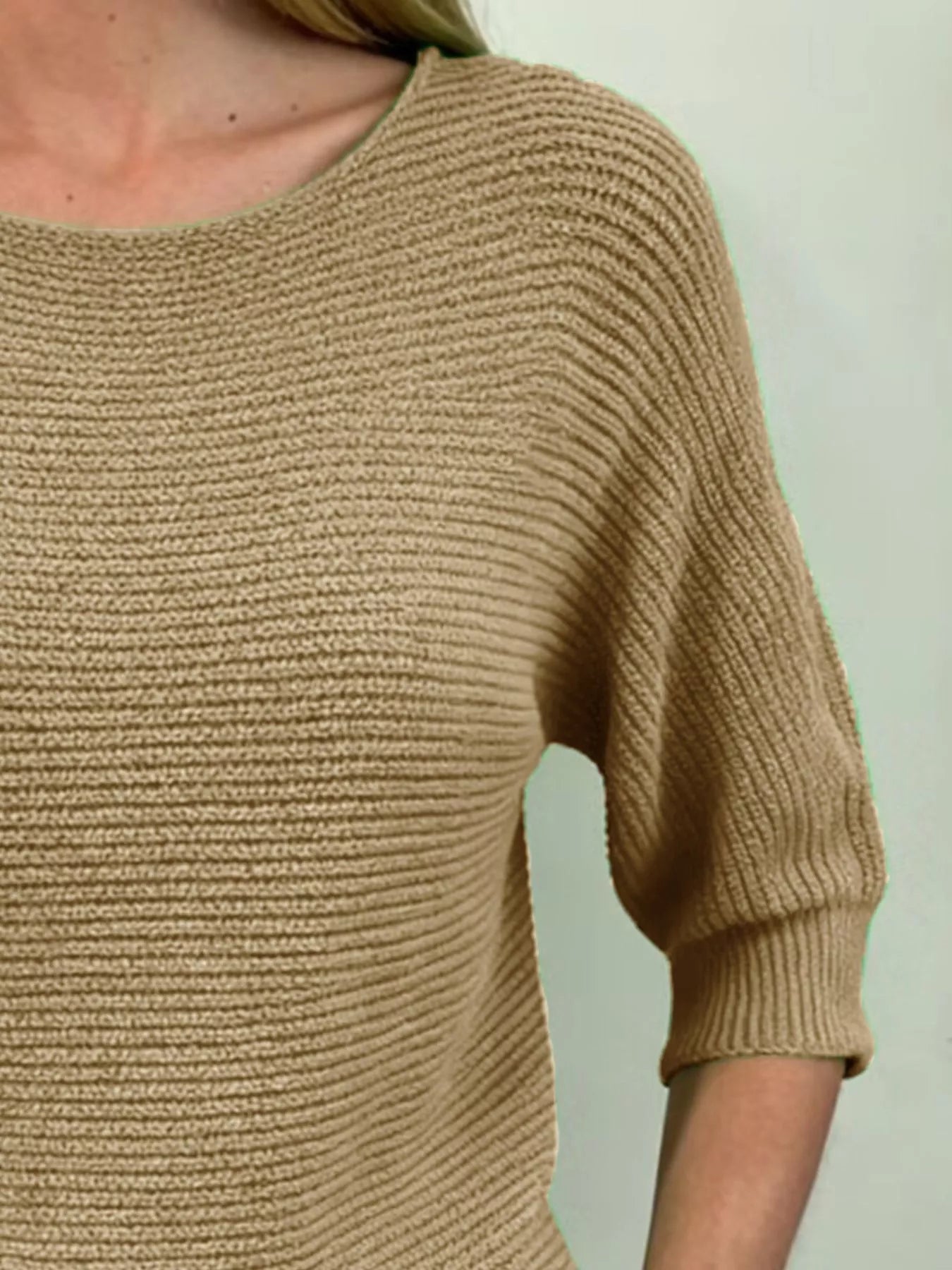 White Ribbed Knit Round Neck Sweater Half Sleeve Pullover