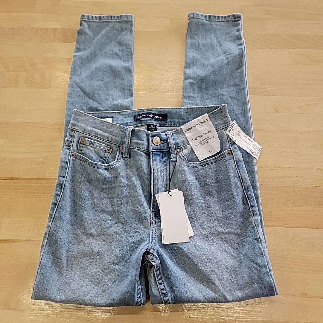 Calvin Klein Size 24 Whisper Soft Skinny Jeans - Marina