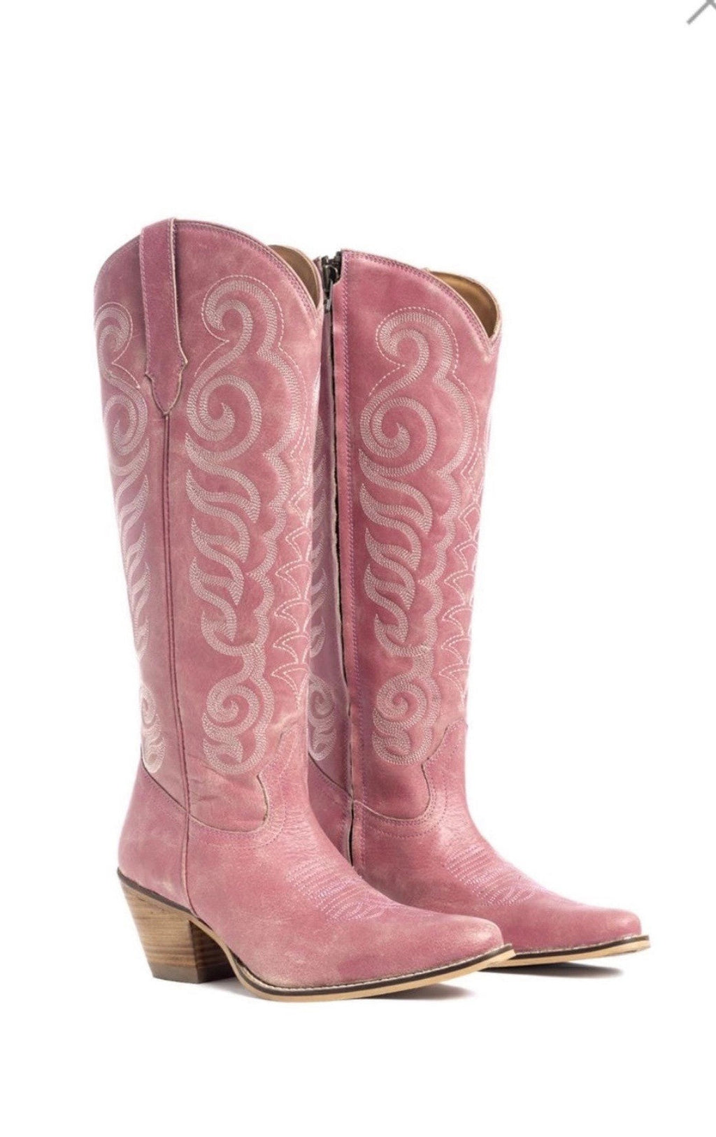 Traditional Western Flame Stitched Leather Boots