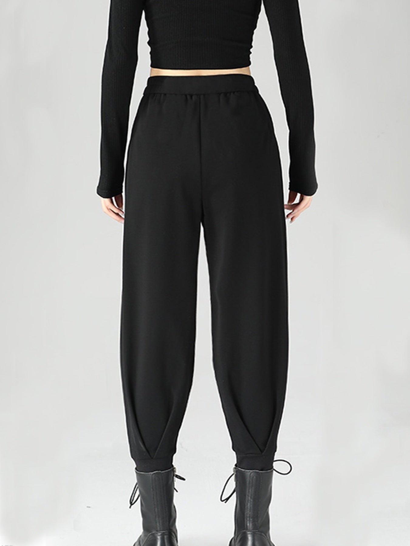 Women High-Waisted Buckle Detail Tapered Pants in Black
