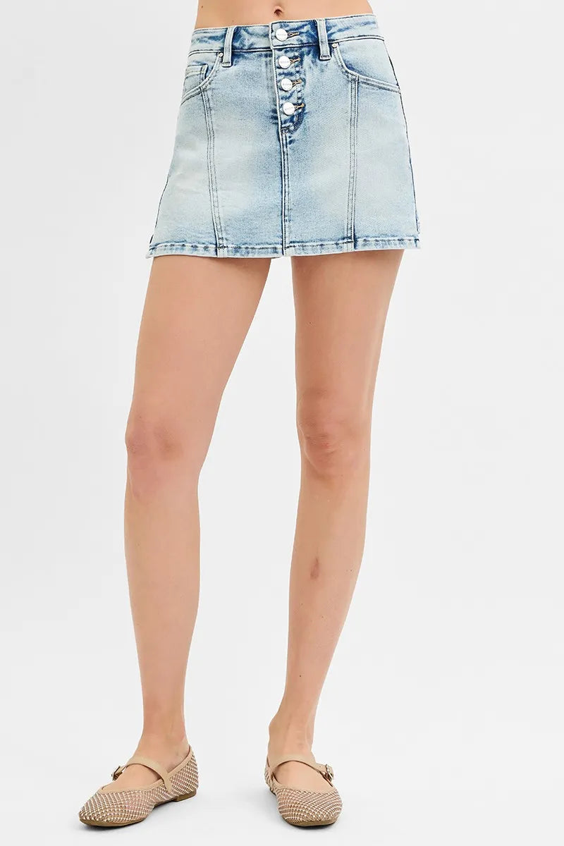 Skirt the Rules Light Wash Button-Front Skort – Full Size