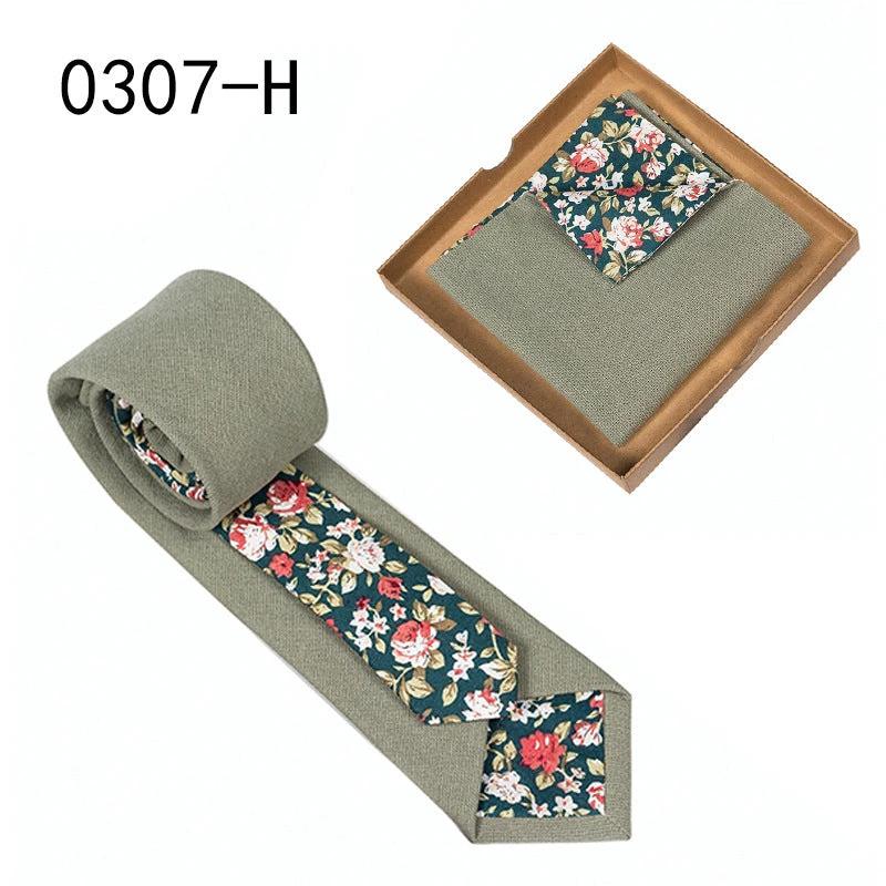 Men's Floral Print Tie and Pocket Square