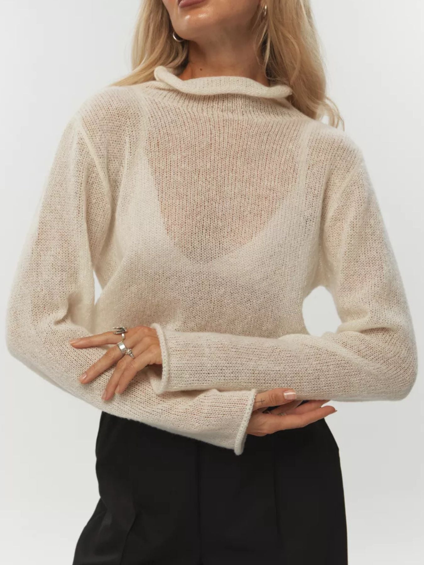 Women's Cream Long Sleeve Mock Neck Lightweight Pullover Sweater