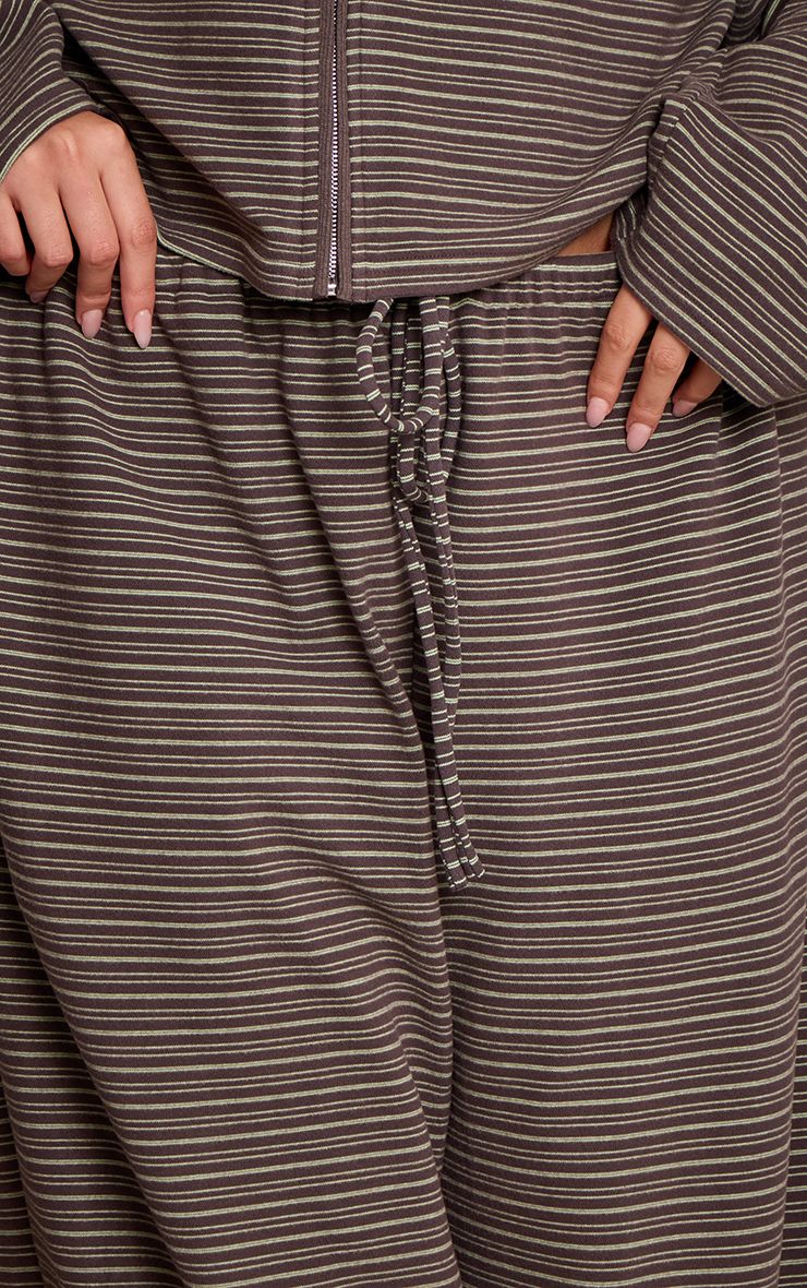 https://mediahub.prettylittlething.com/cnp1834_dark%20green_xl_3
