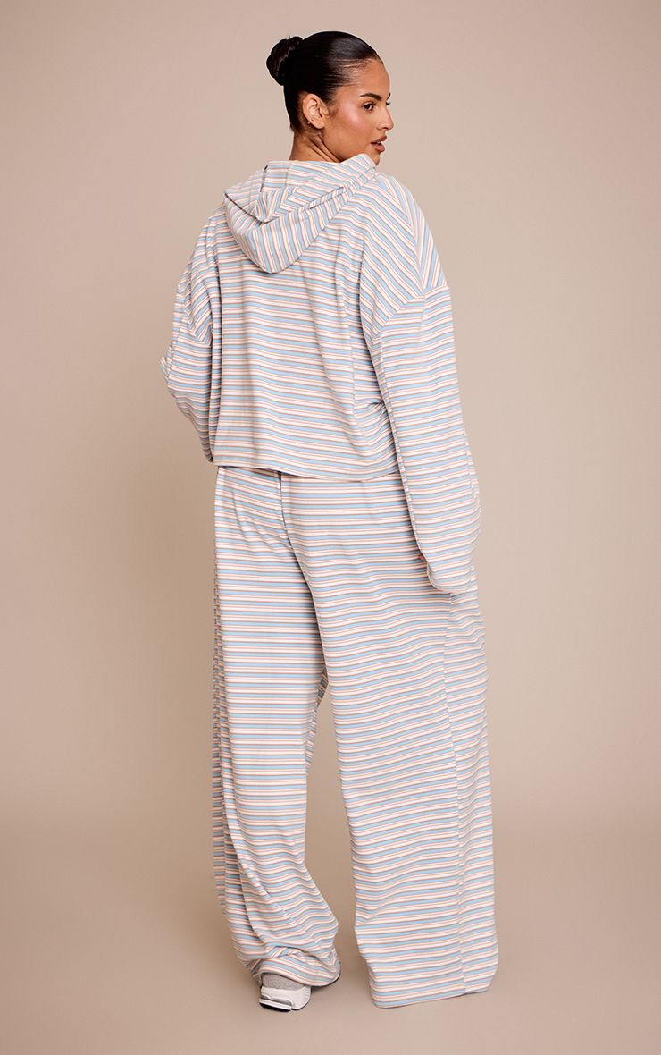 https://mediahub.prettylittlething.com/cnp1838_light%20blue_xl_2