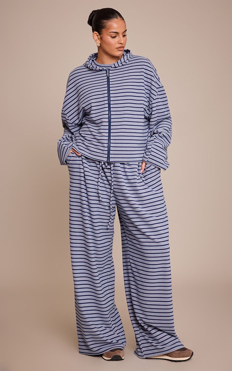 https://mediahub.prettylittlething.com/cnp1842_navy_xl
